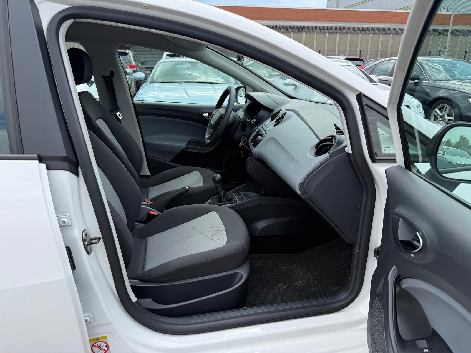 SEAT Ibiza 1.2 TDI Reference-image-10