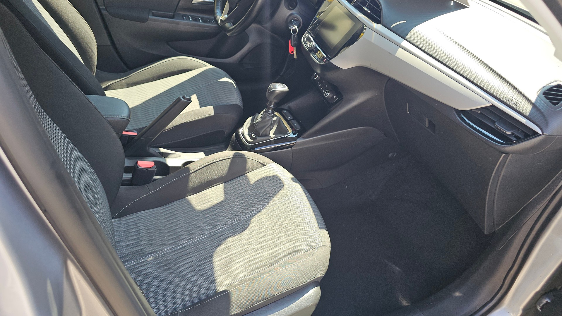 OPEL Corsa 1.2 TP Elegance-image-9