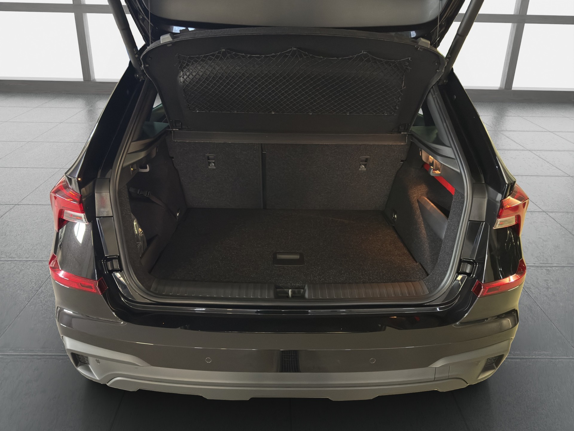 SKODA Kamiq 1.5 TSI Dynamic DSG-image-12