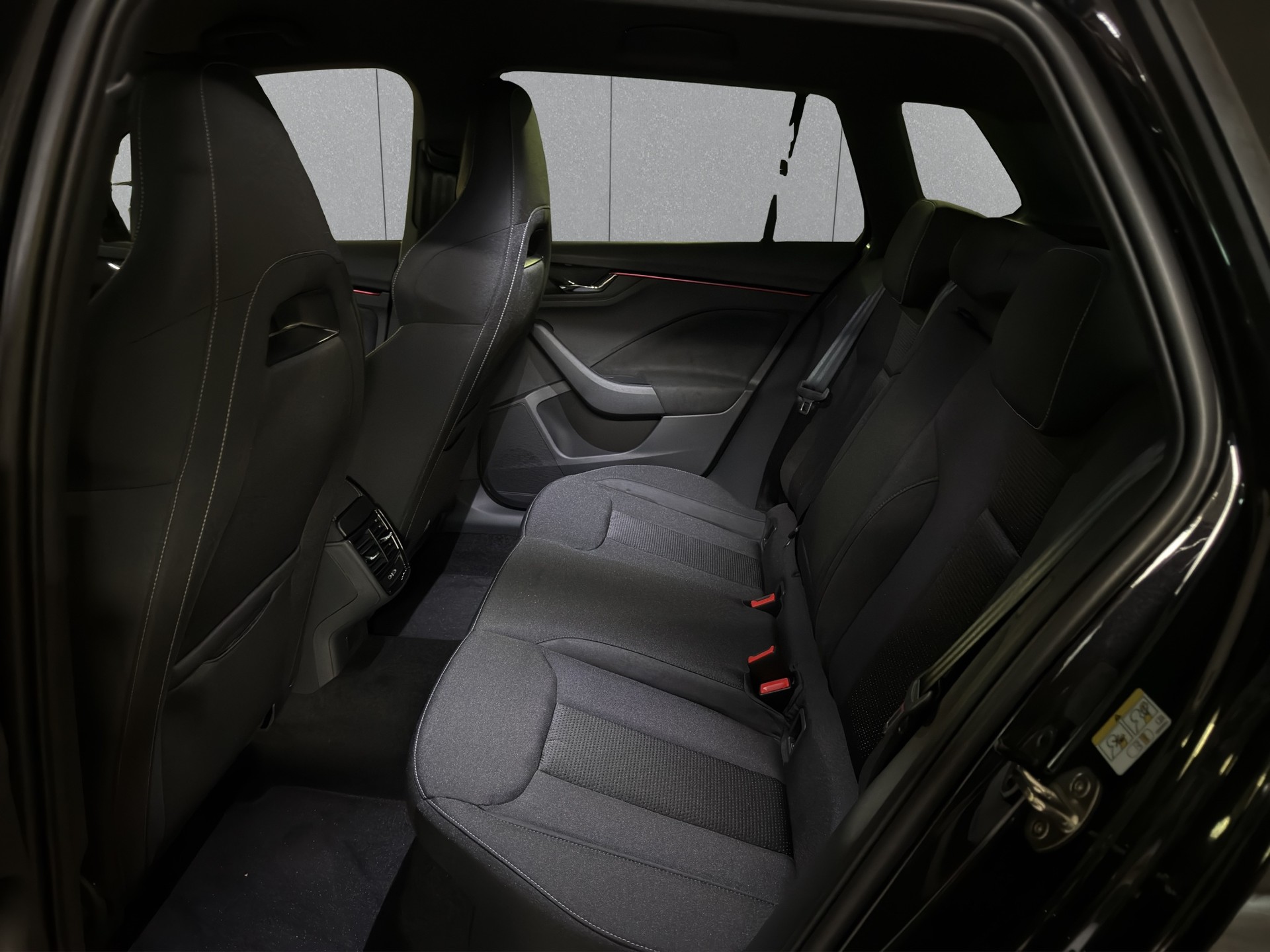 SKODA Kamiq 1.5 TSI Dynamic DSG-image-11