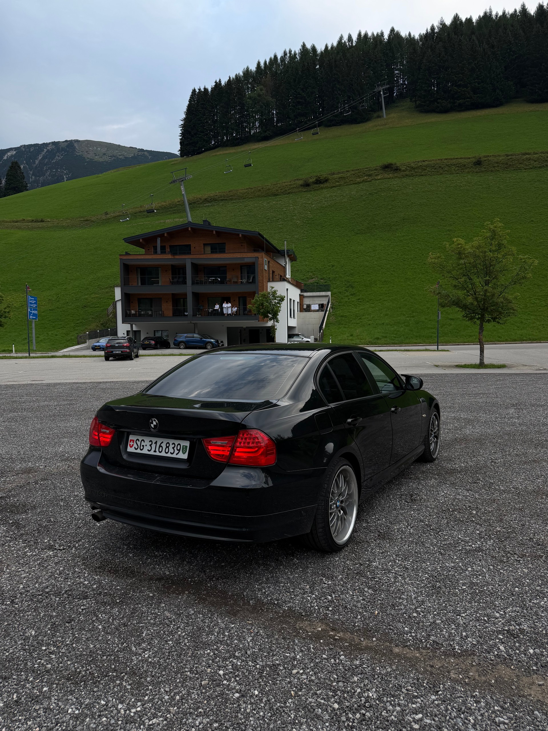 BMW 318 i-image-2