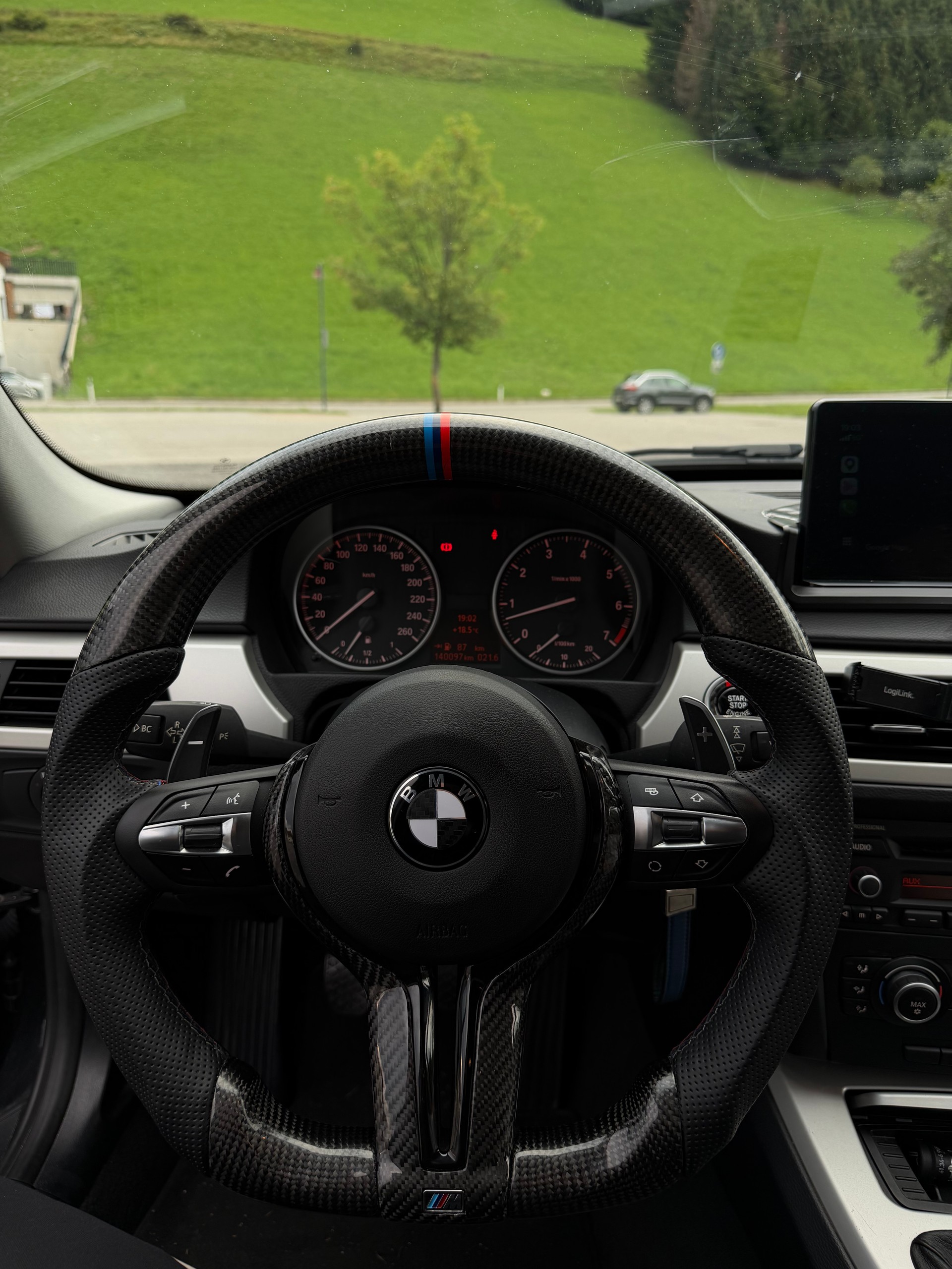 BMW 318 i-image-5