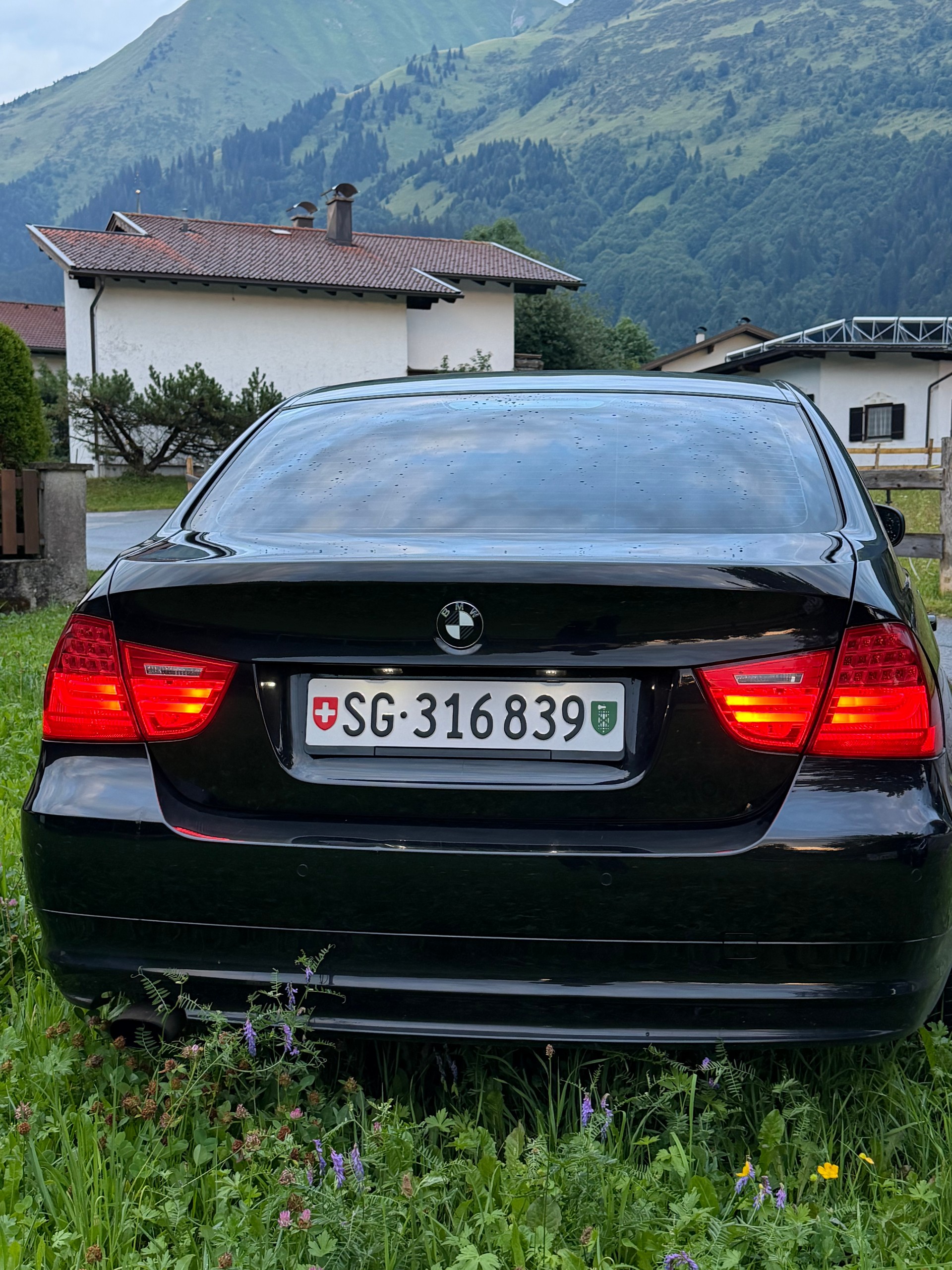 BMW 318-image-1