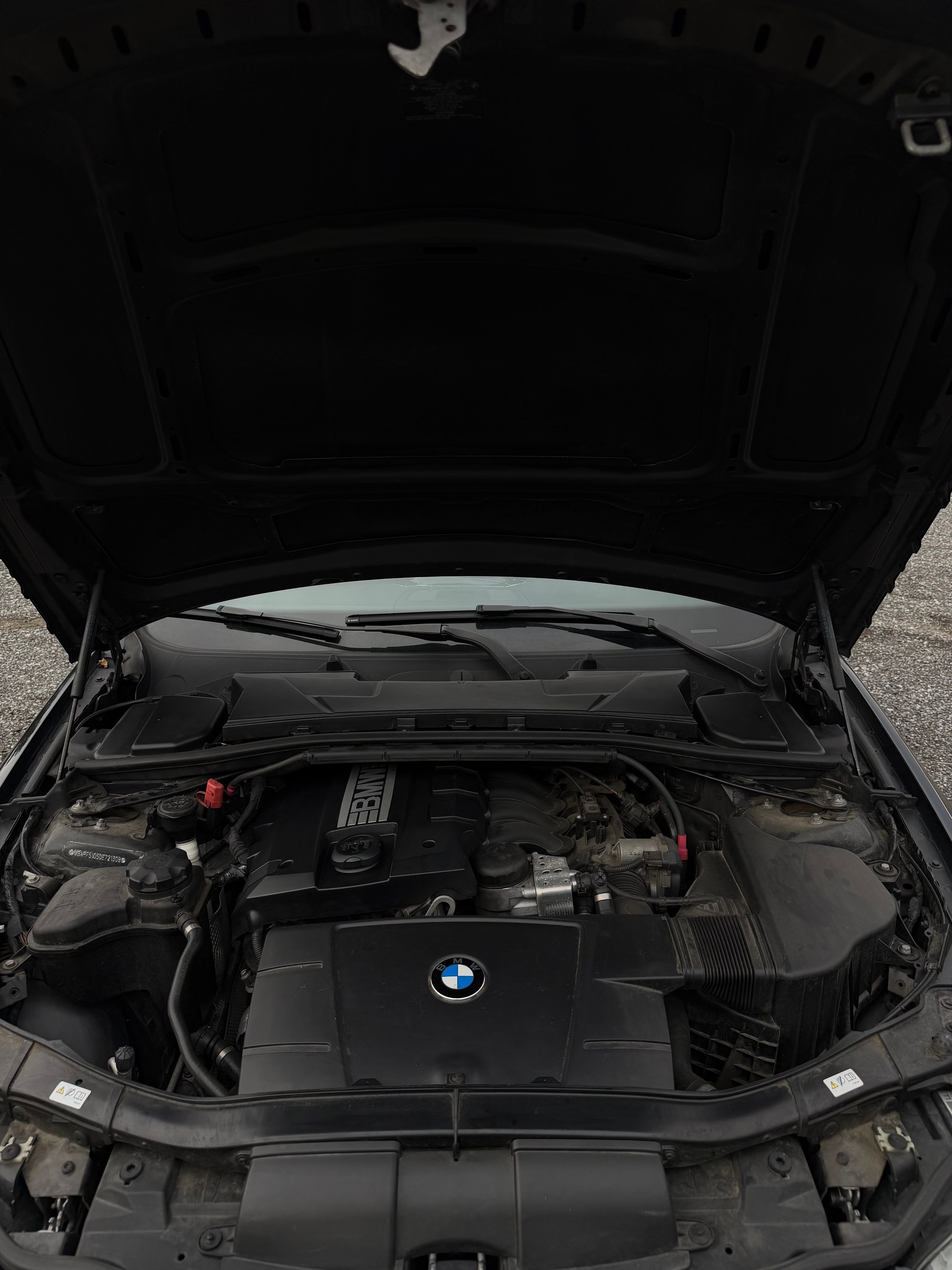BMW 318 i-image-8