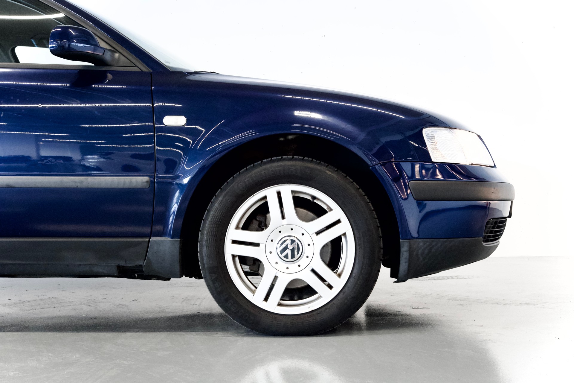 VW Passat Variant 2.3 VR5 | SELTENER 5-ZYLINDER | ALLRAD | MANUELL | 8-FACH BEREIFUNG-image-4