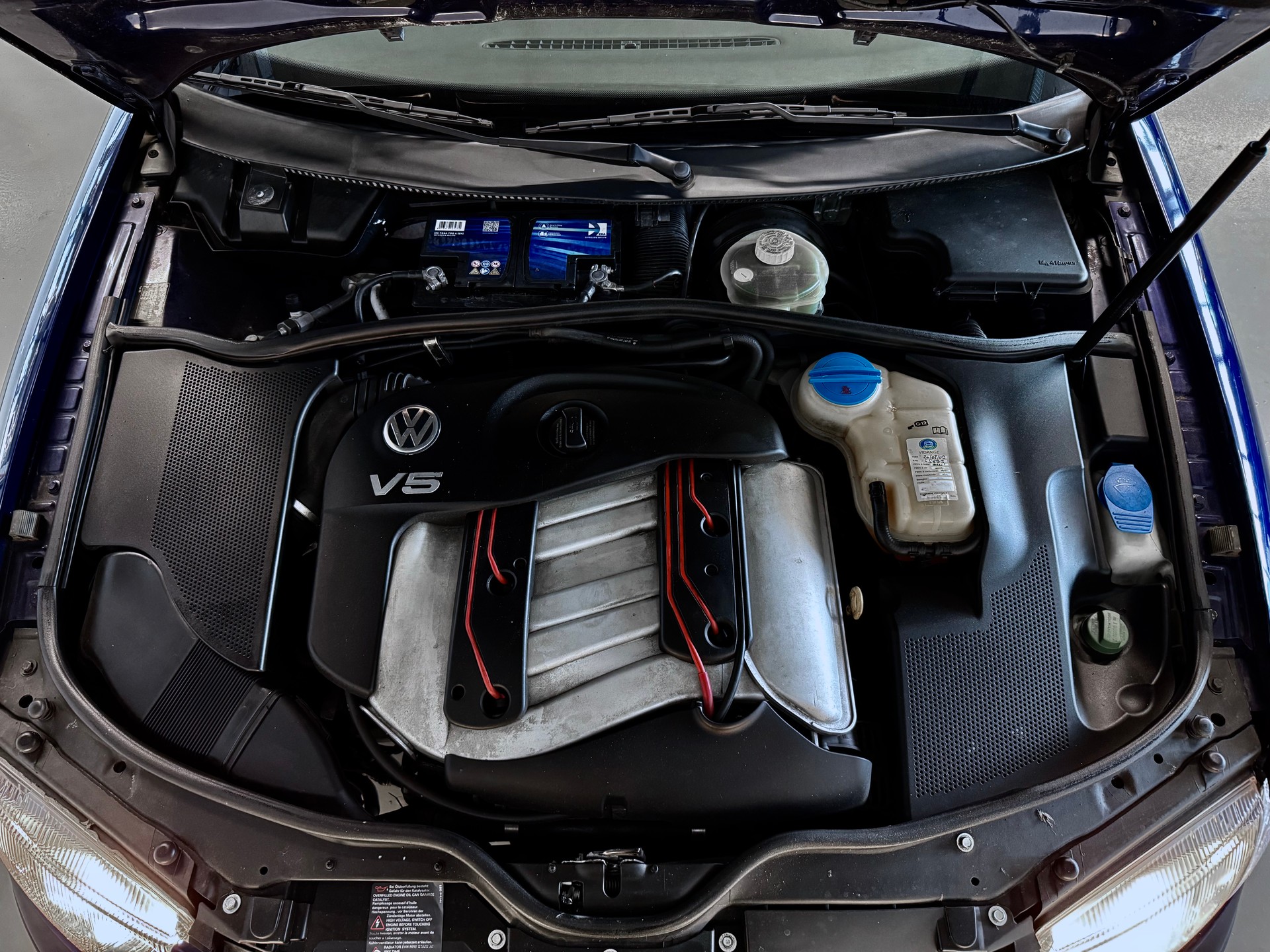 VW Passat Variant 2.3 VR5 | SELTENER 5-ZYLINDER | ALLRAD | MANUELL | 8-FACH BEREIFUNG-image-18