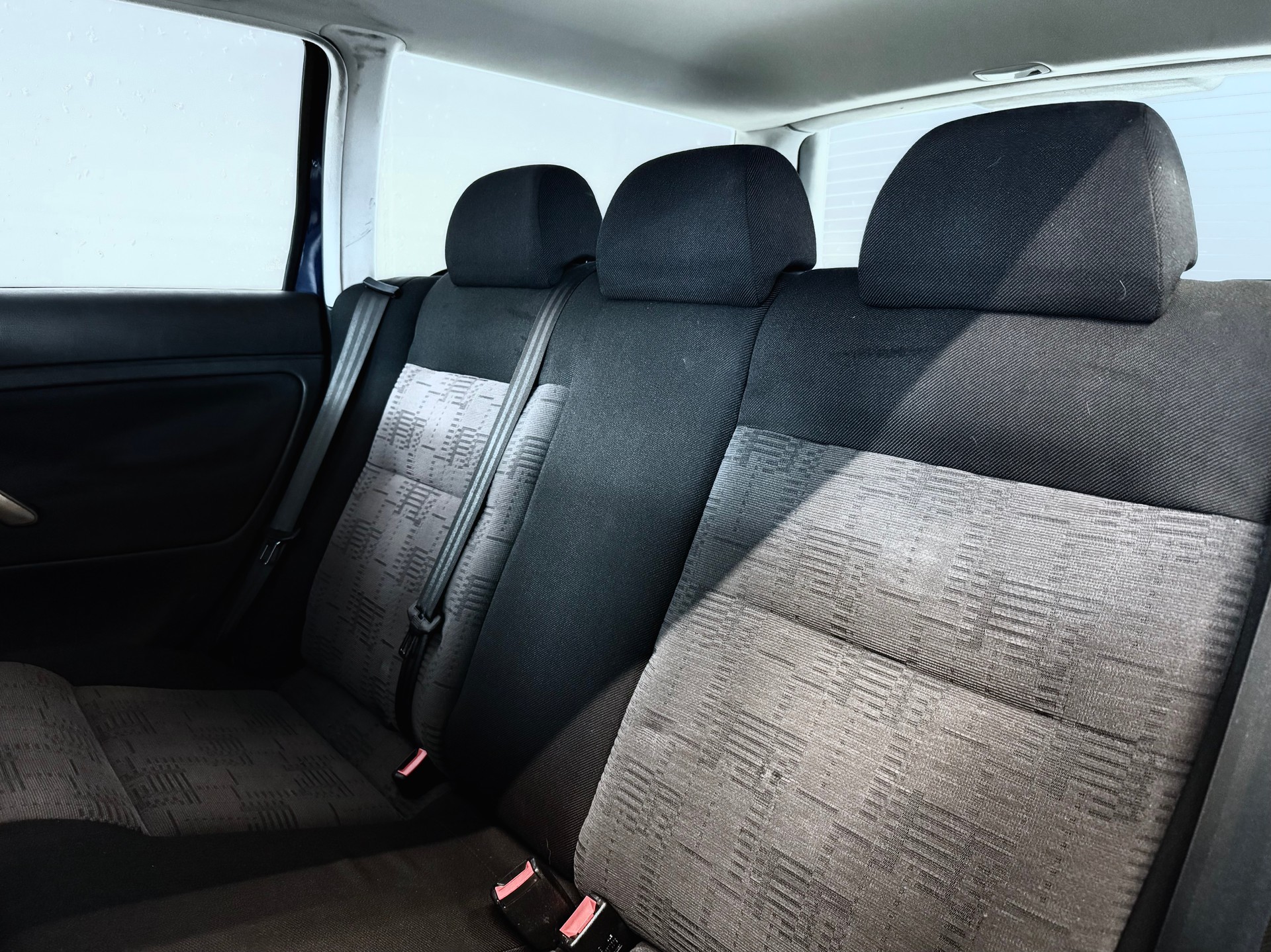 VW Passat Variant 2.3 VR5 | SELTENER 5-ZYLINDER | ALLRAD | MANUELL | 8-FACH BEREIFUNG-image-17
