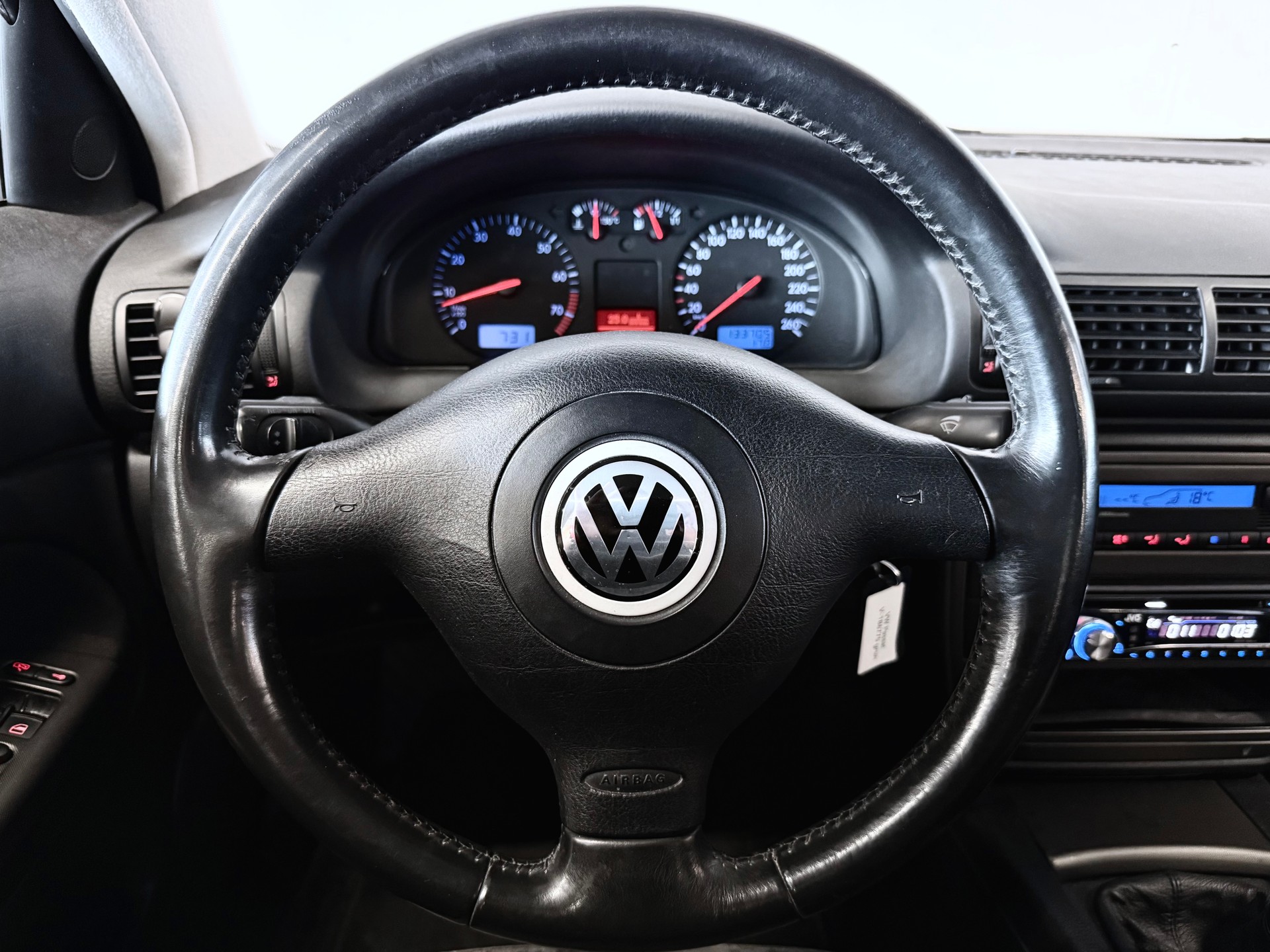 VW Passat Variant 2.3 VR5 | SELTENER 5-ZYLINDER | ALLRAD | MANUELL | 8-FACH BEREIFUNG-image-12