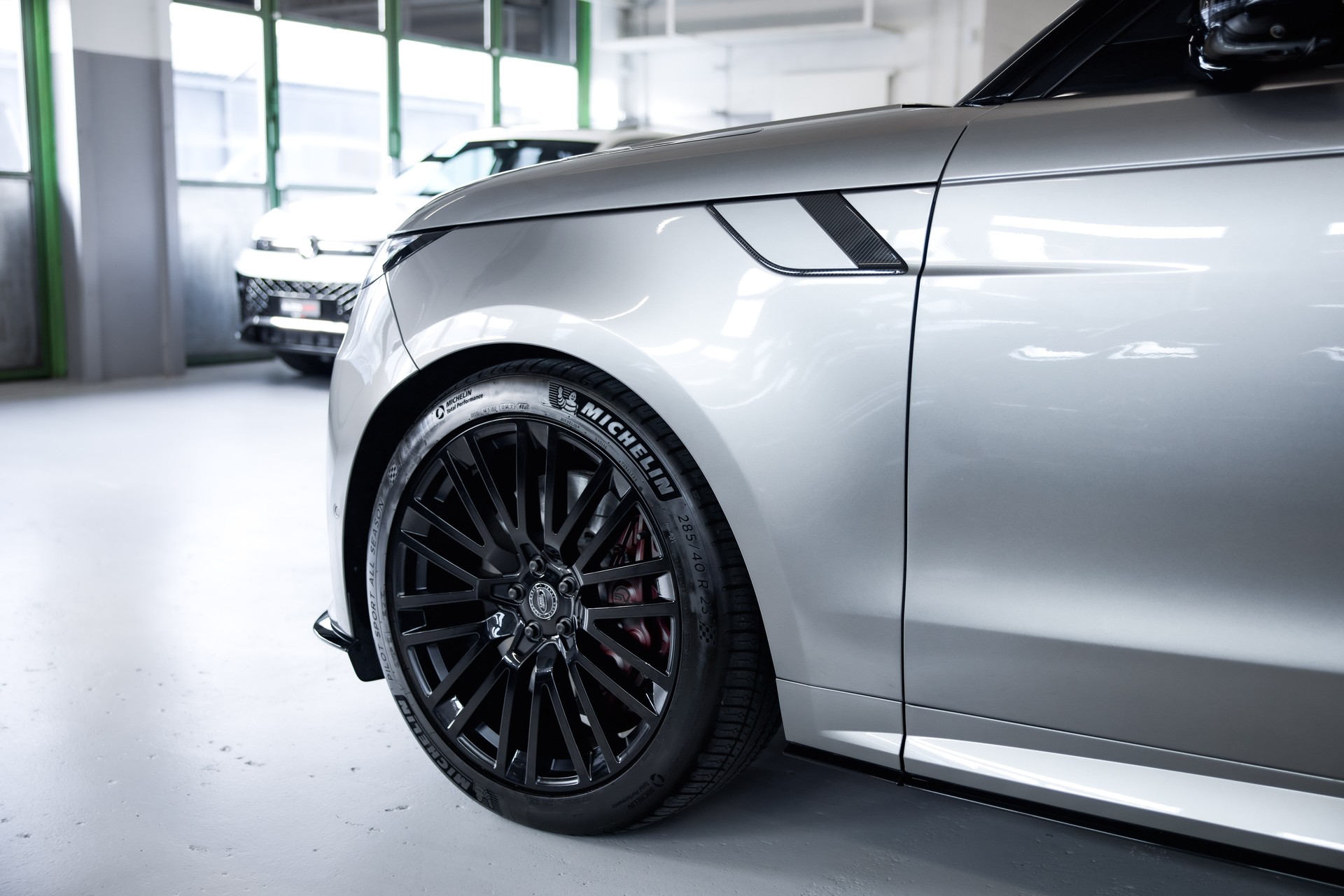 LAND ROVER Range Rover Sport P635 4.4 V8 SV Edition One Carbon-image-18