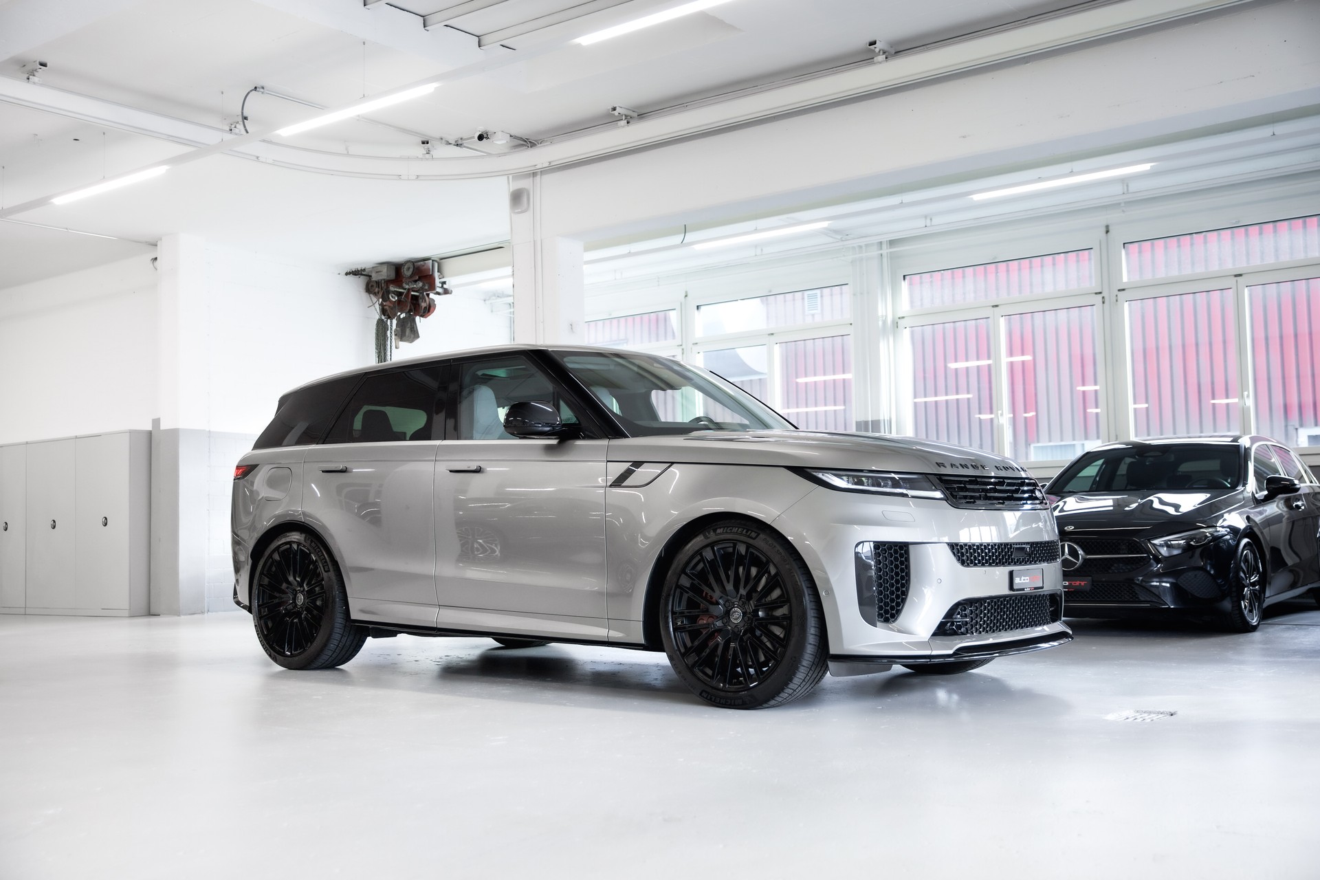 LAND ROVER Range Rover Sport P635 4.4 V8 SV Edition One Carbon-image-0
