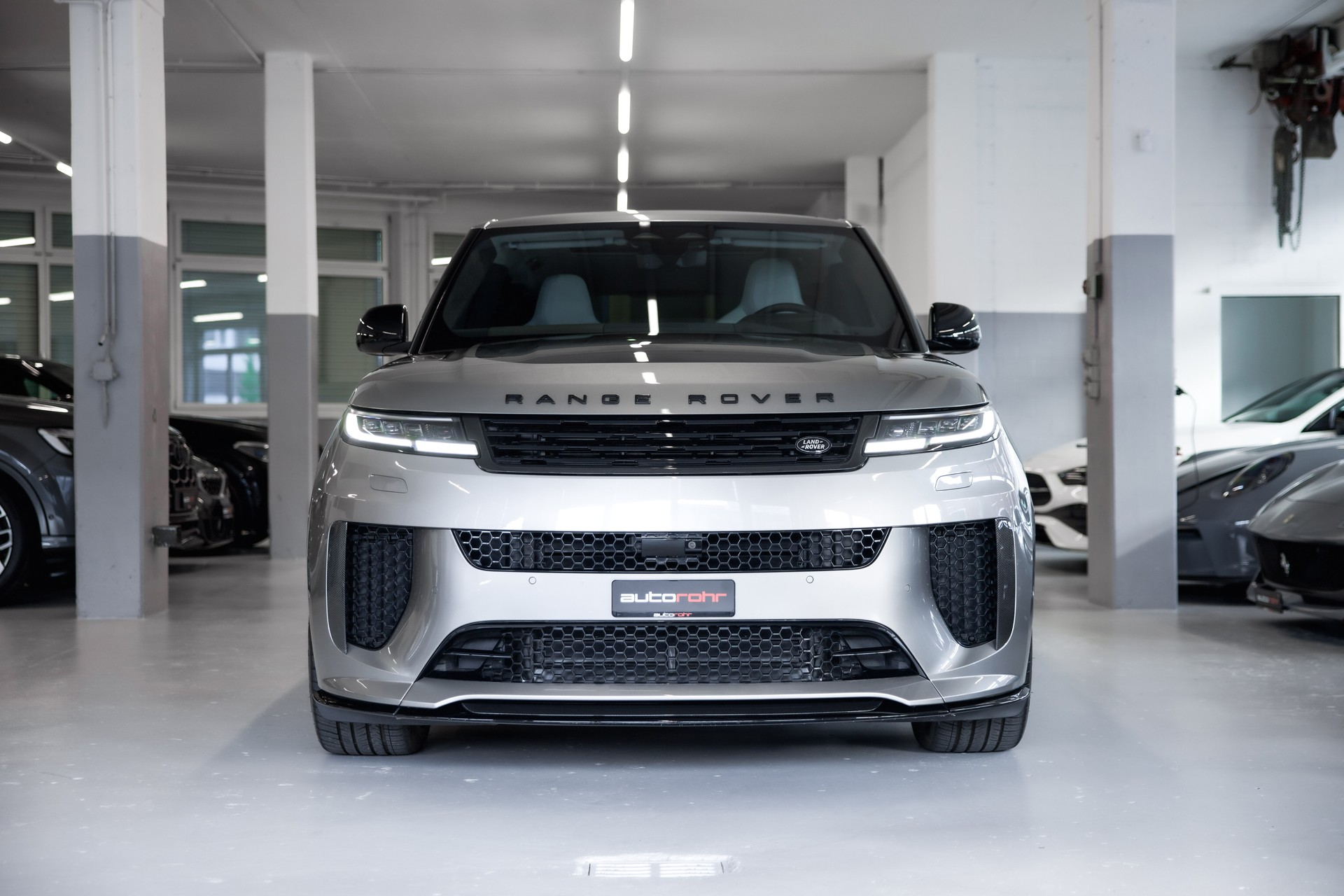 LAND ROVER Range Rover Sport P635 4.4 V8 SV Edition One Carbon-image-1