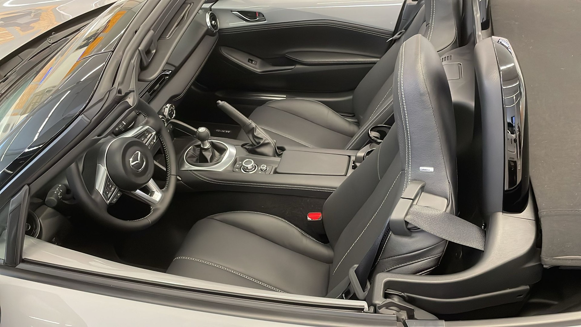 MAZDA 2.0 Exclusive-Line-image-2