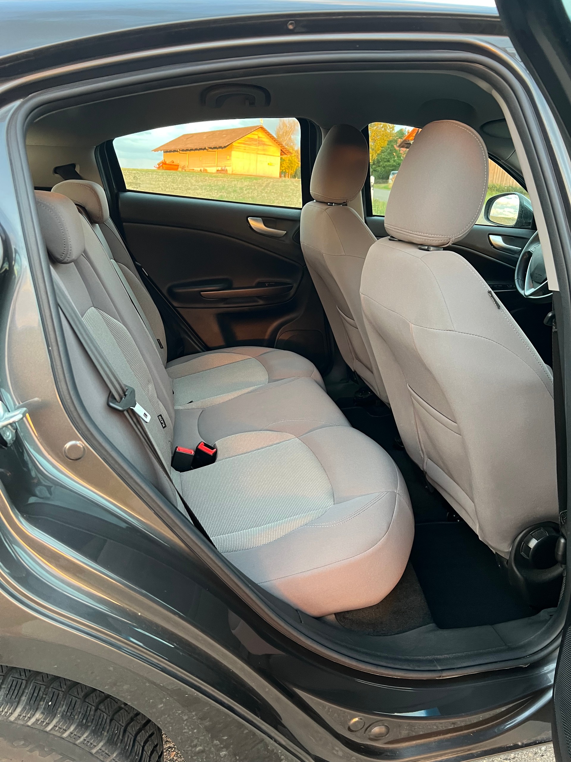 ALFA ROMEO Giulietta 2.0 JTDM Distinctive TCT-image-15