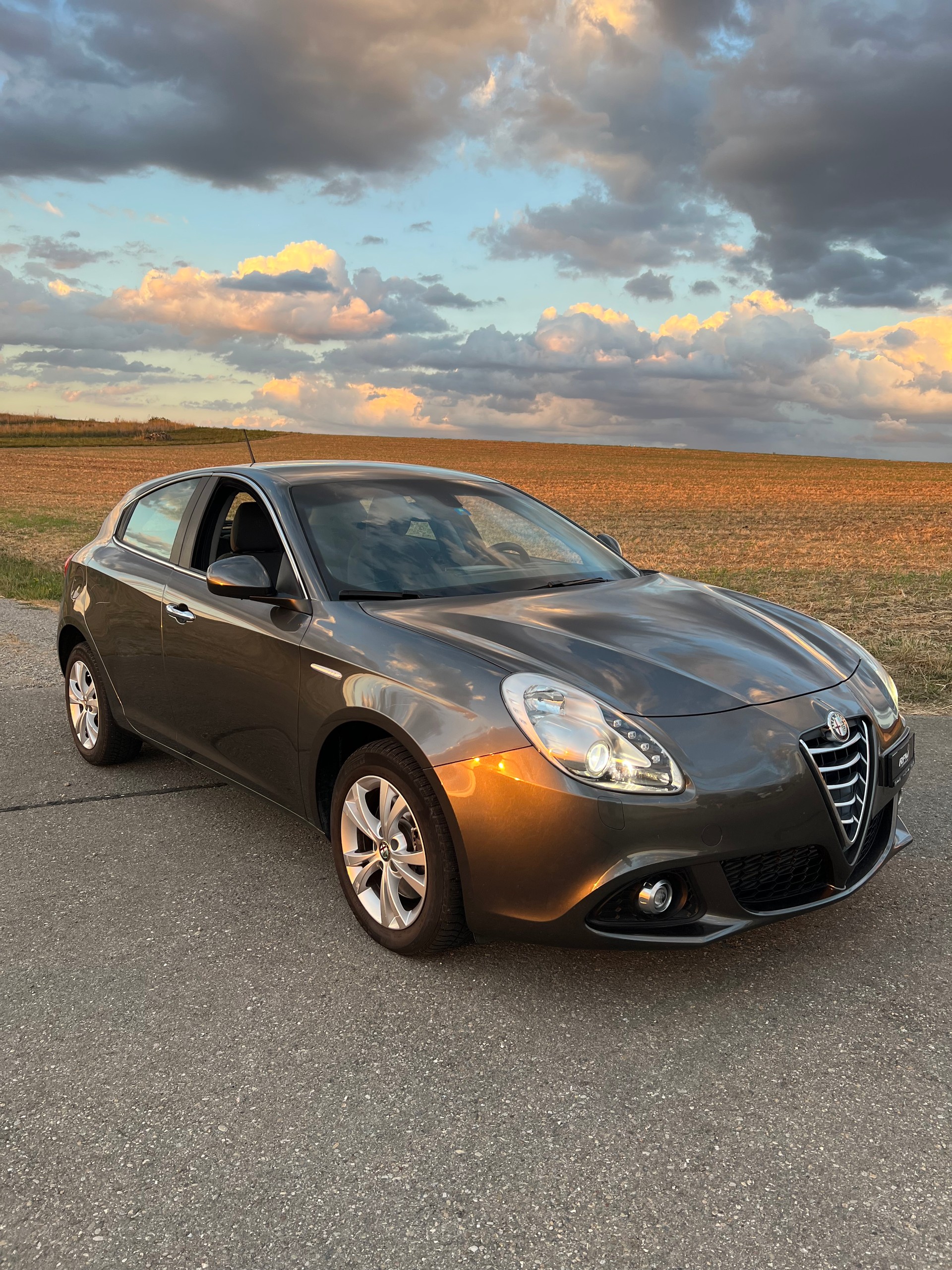 ALFA ROMEO Giulietta 2.0 JTDM Distinctive TCT-image-1