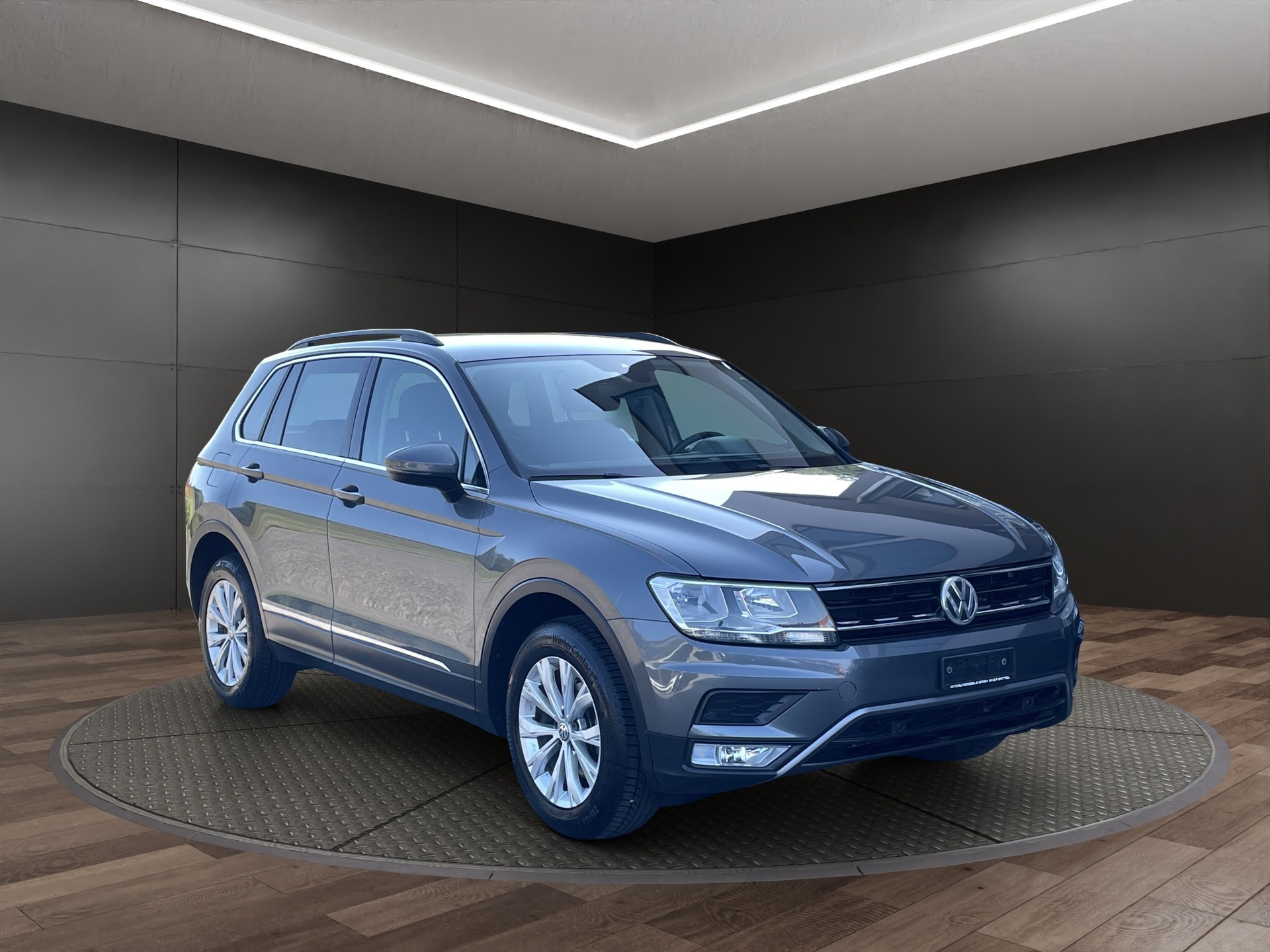 VW Tiguan 2.0 TDI SCR Comfortline 4Motion-image-0