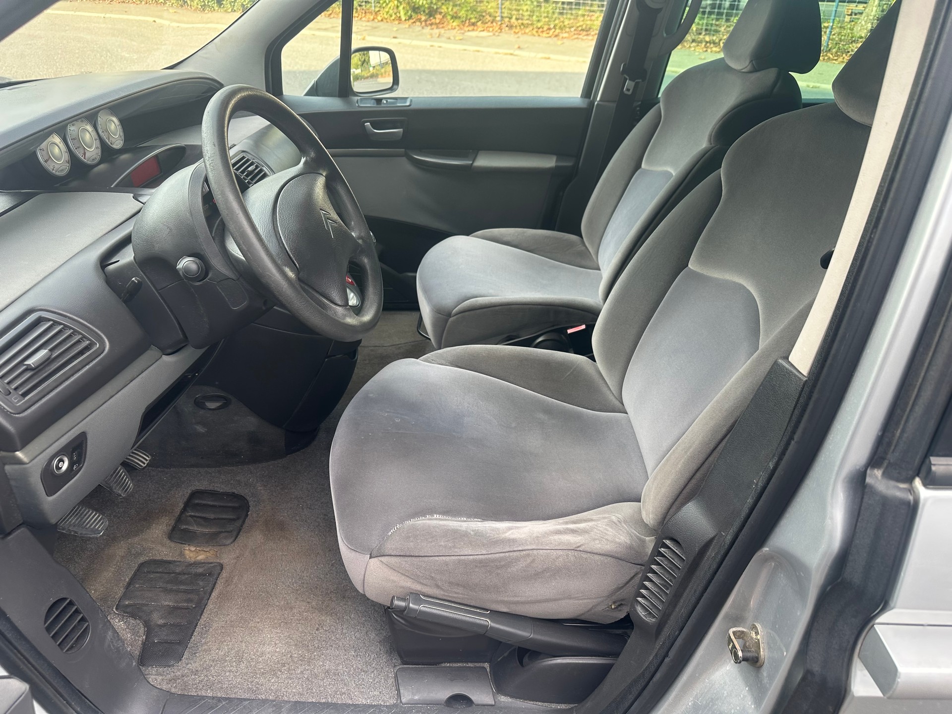 CITROEN C8 2.0 16V Exclusive-image-9