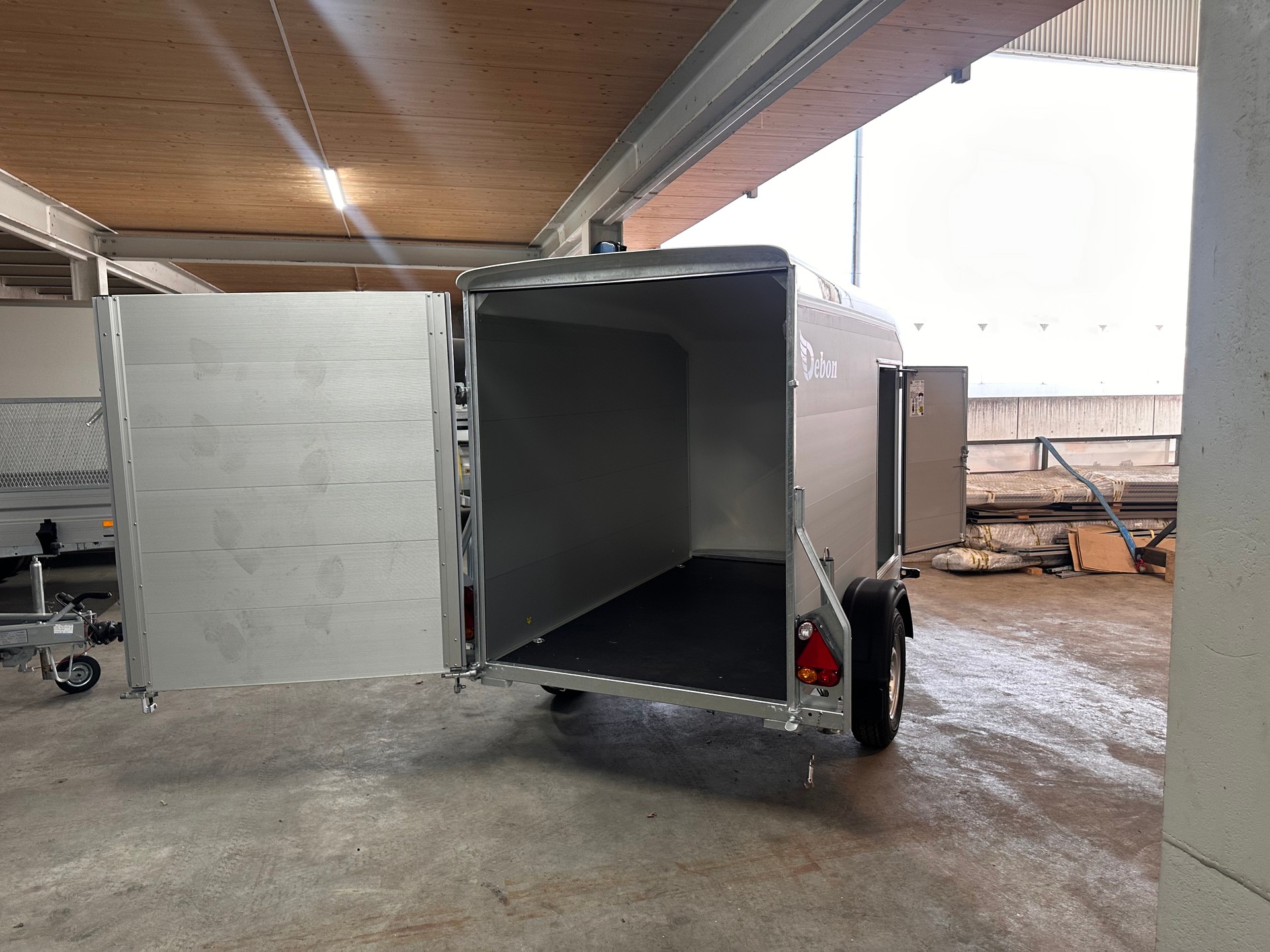 CHEVAL LIBERTE Roadster 255-image-16