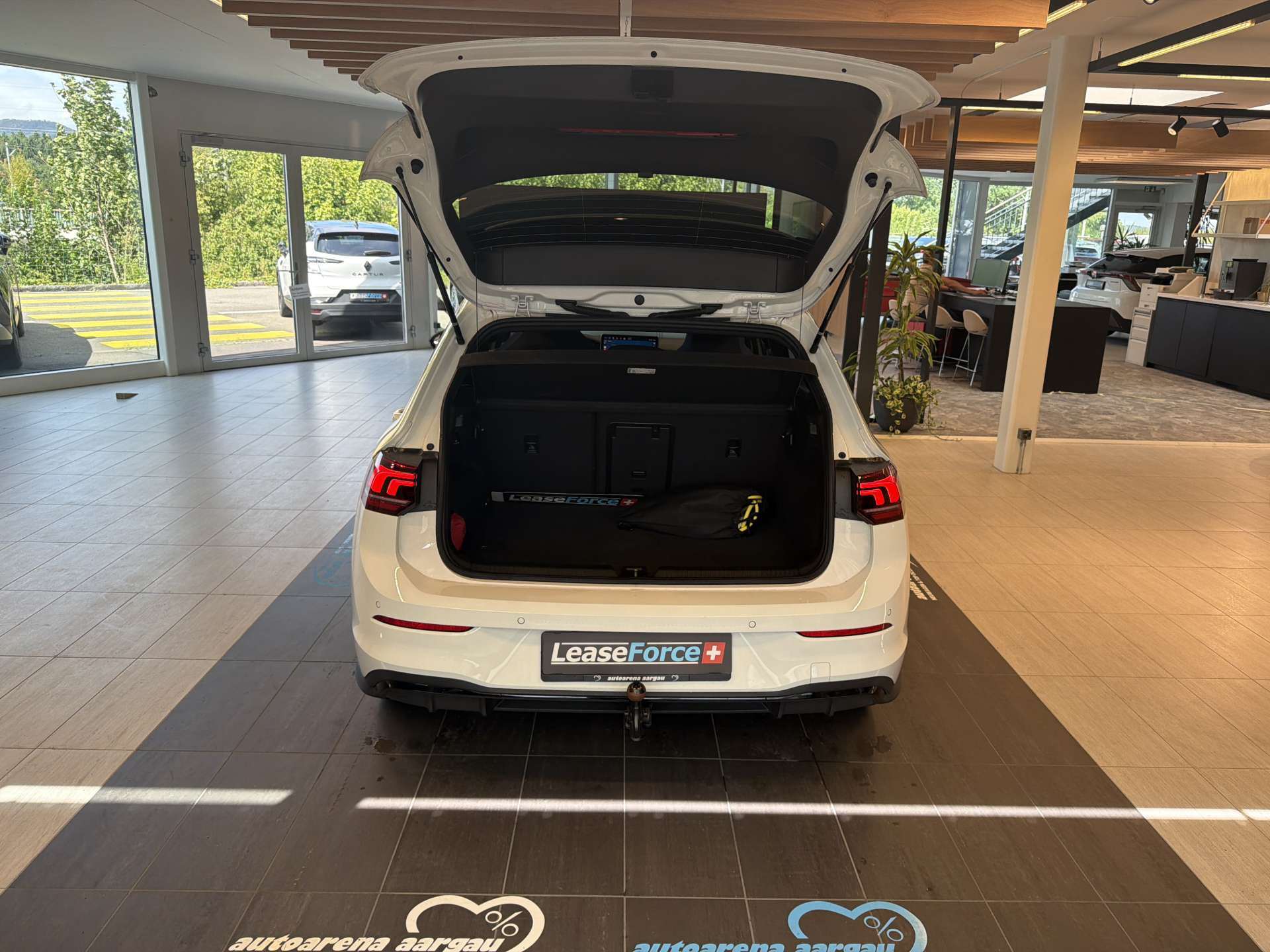 VW Golf 1.5 TSi PHEV GTE DSG-Automat-image-7