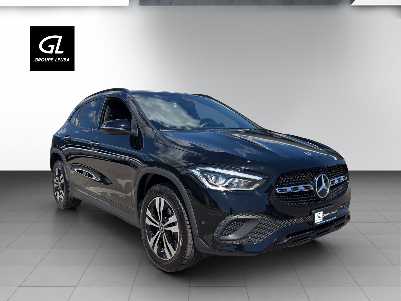 MERCEDES-BENZ GLA 200 Progressive-image-0