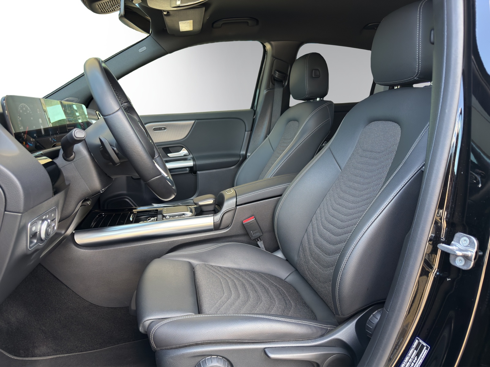 Image MERCEDES-BENZ GLA-200 GLA 200 Progressive