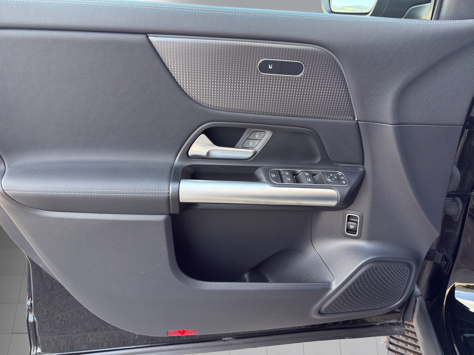 Image MERCEDES-BENZ GLA-200 GLA 200 Progressive