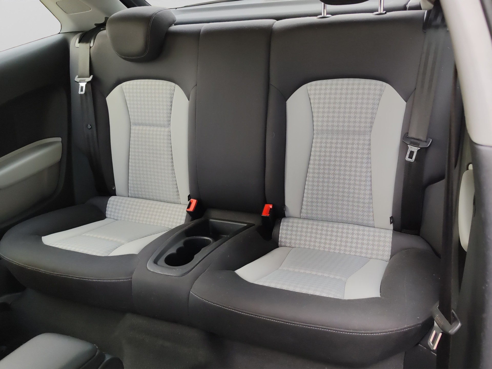 AUDI A1 1.4 TFSI Attraction S-tronic-image-14
