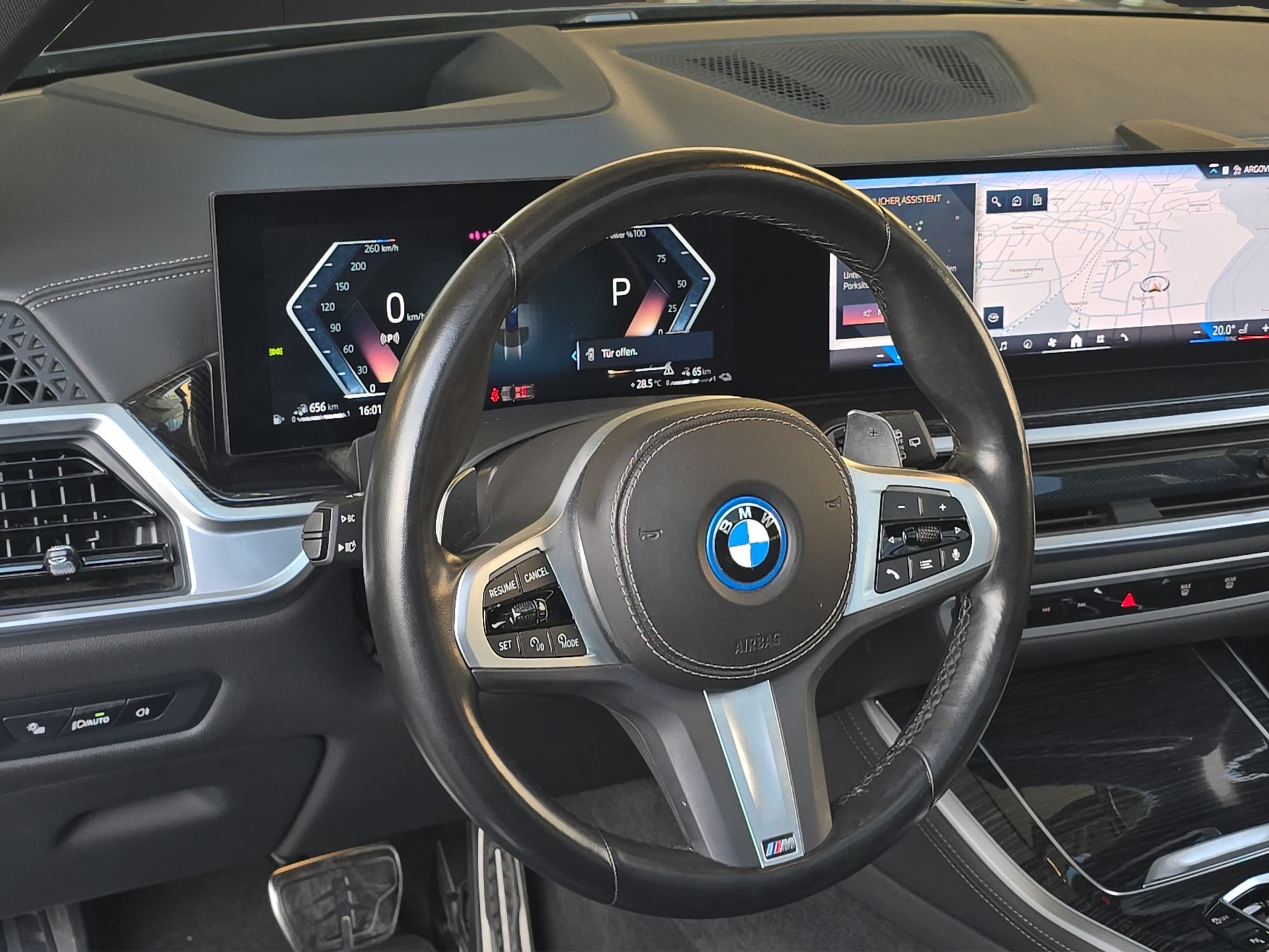 BMW X5 50e xDrive M Sport PRO ** 2'700 kg Anhängelast // 5 Jahre GARANTIE **-image-13