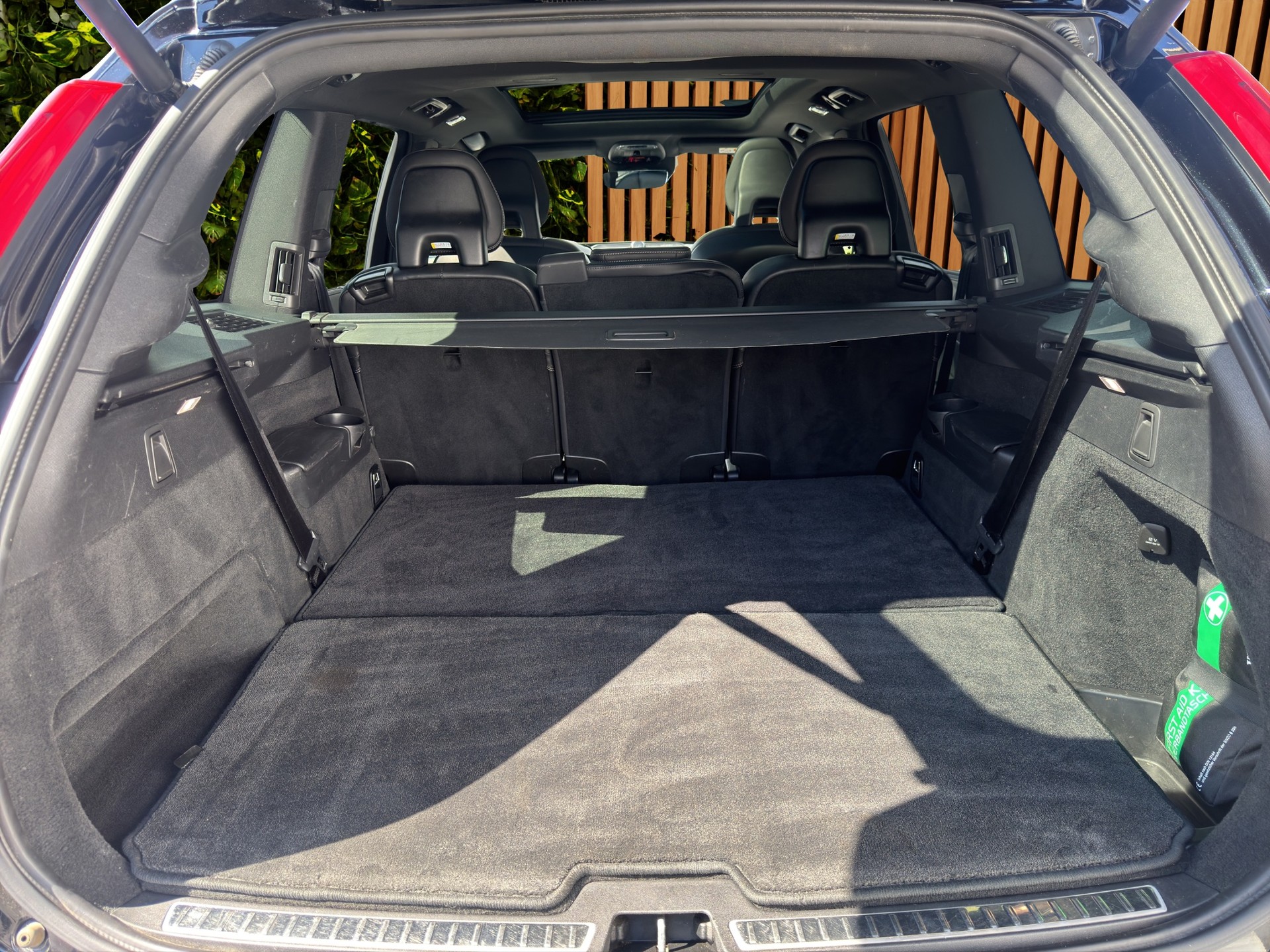 VOLVO XC90 2.0 T8 TE R-Design 7P. eAWD-image-15