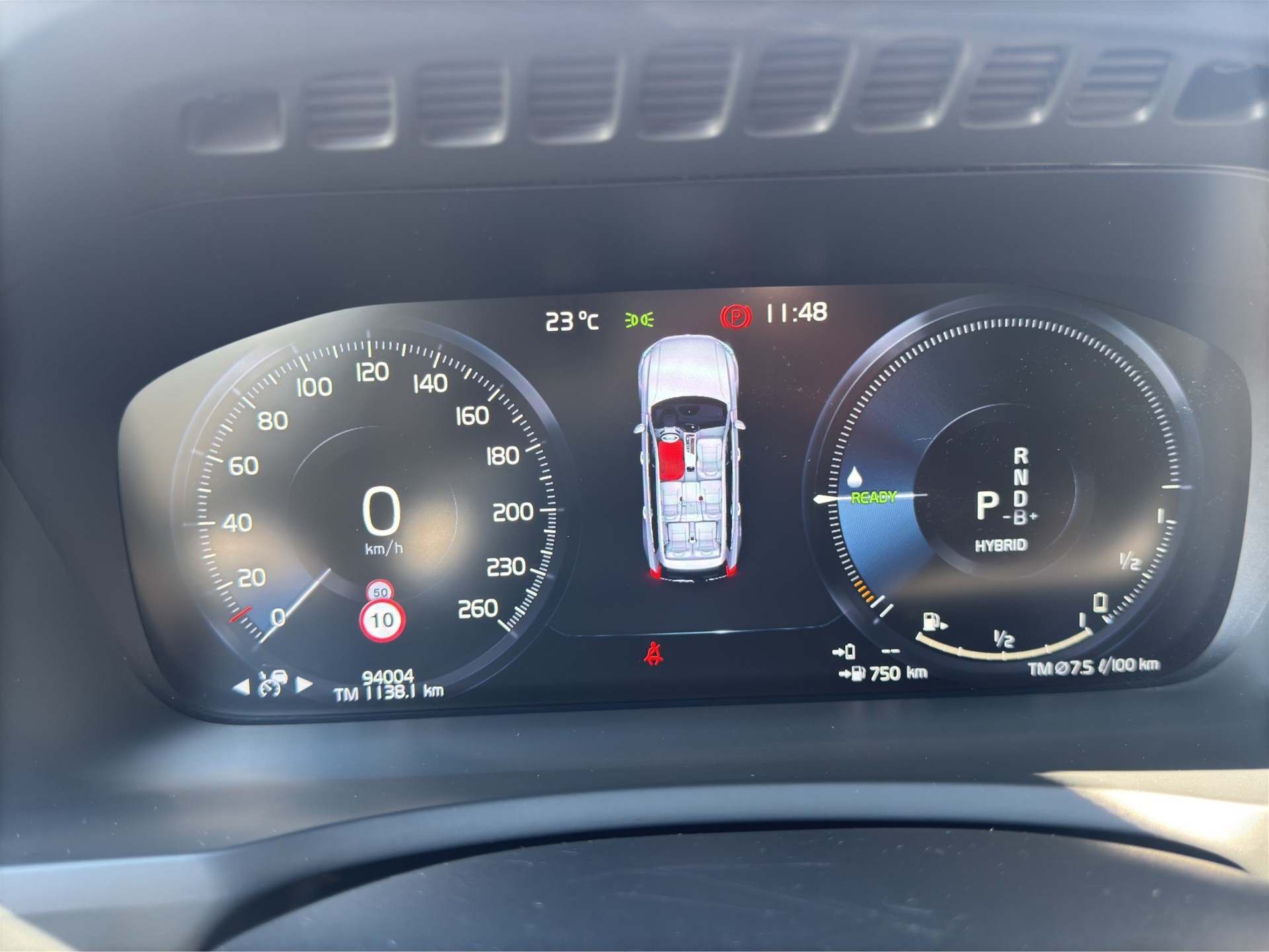 VOLVO XC90 2.0 T8 TE R-Design 7P. eAWD-image-12