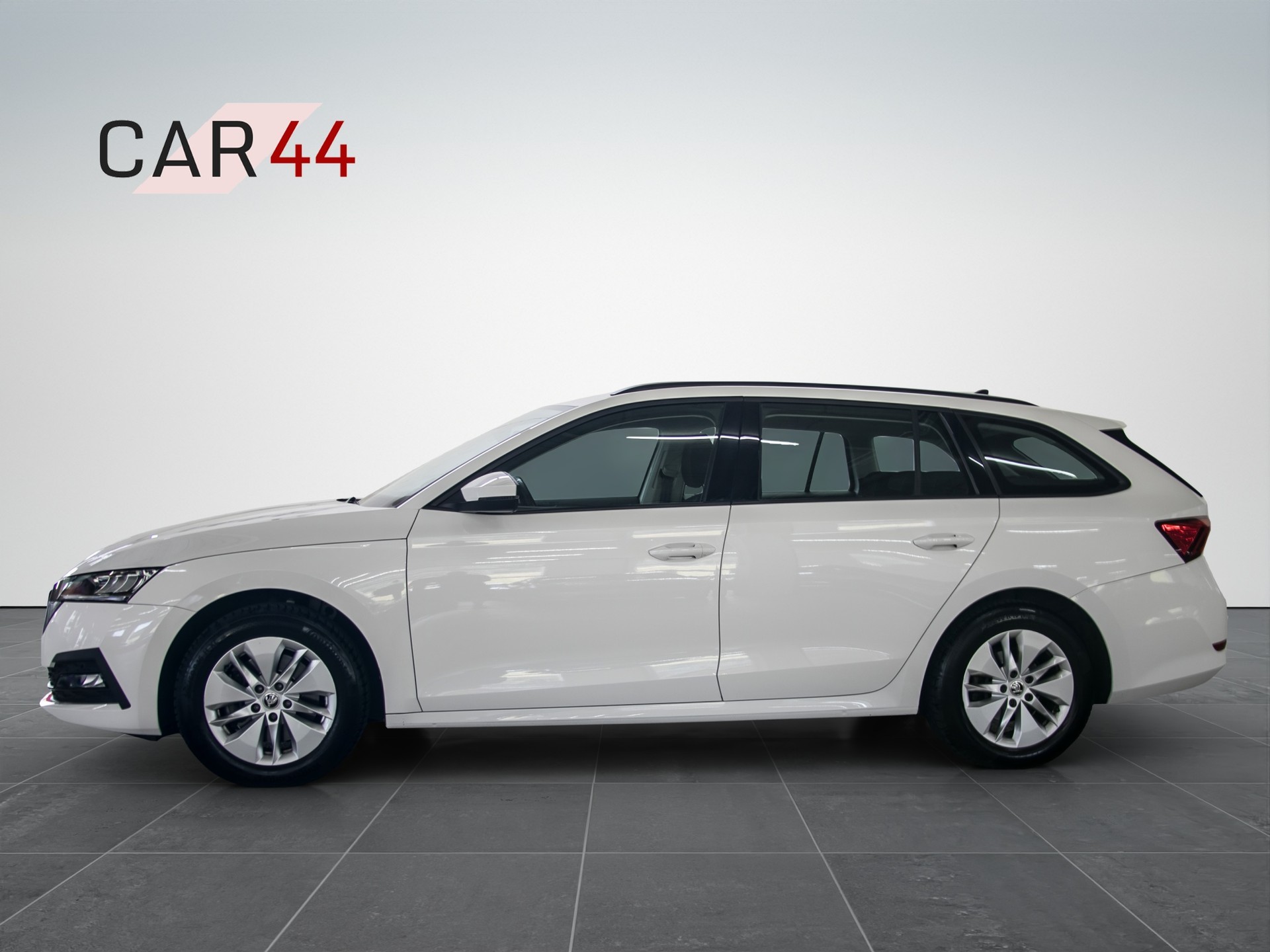 SKODA Octavia Combi 2.0 TDI DSG Ambition 4x4-image-1