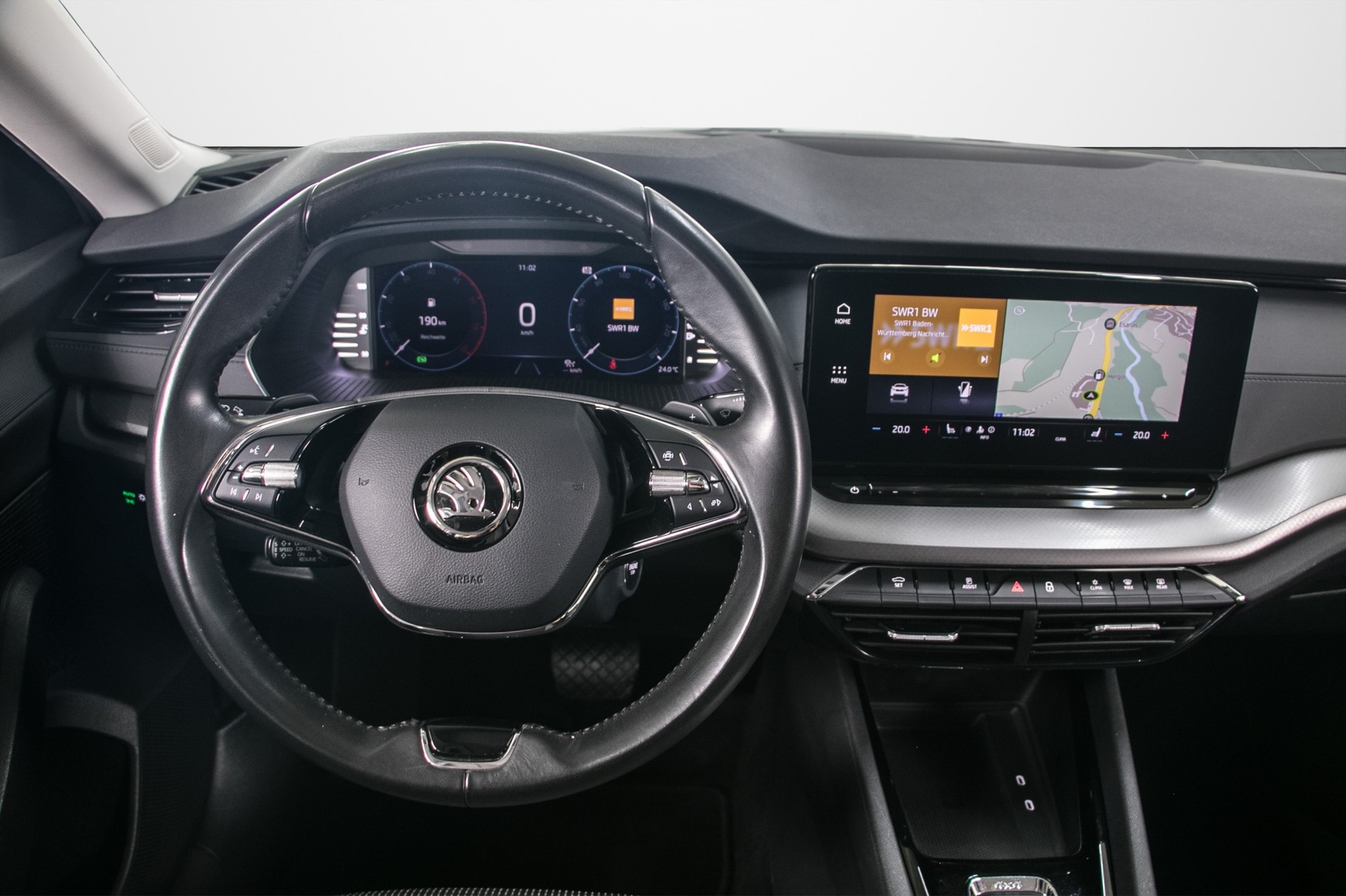 SKODA Octavia Combi 2.0 TDI DSG Ambition 4x4-image-4