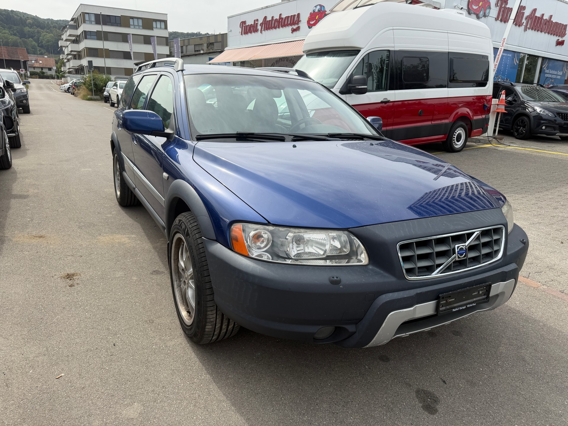VOLVO XC70 D5 AWD Ocean Race-image-1