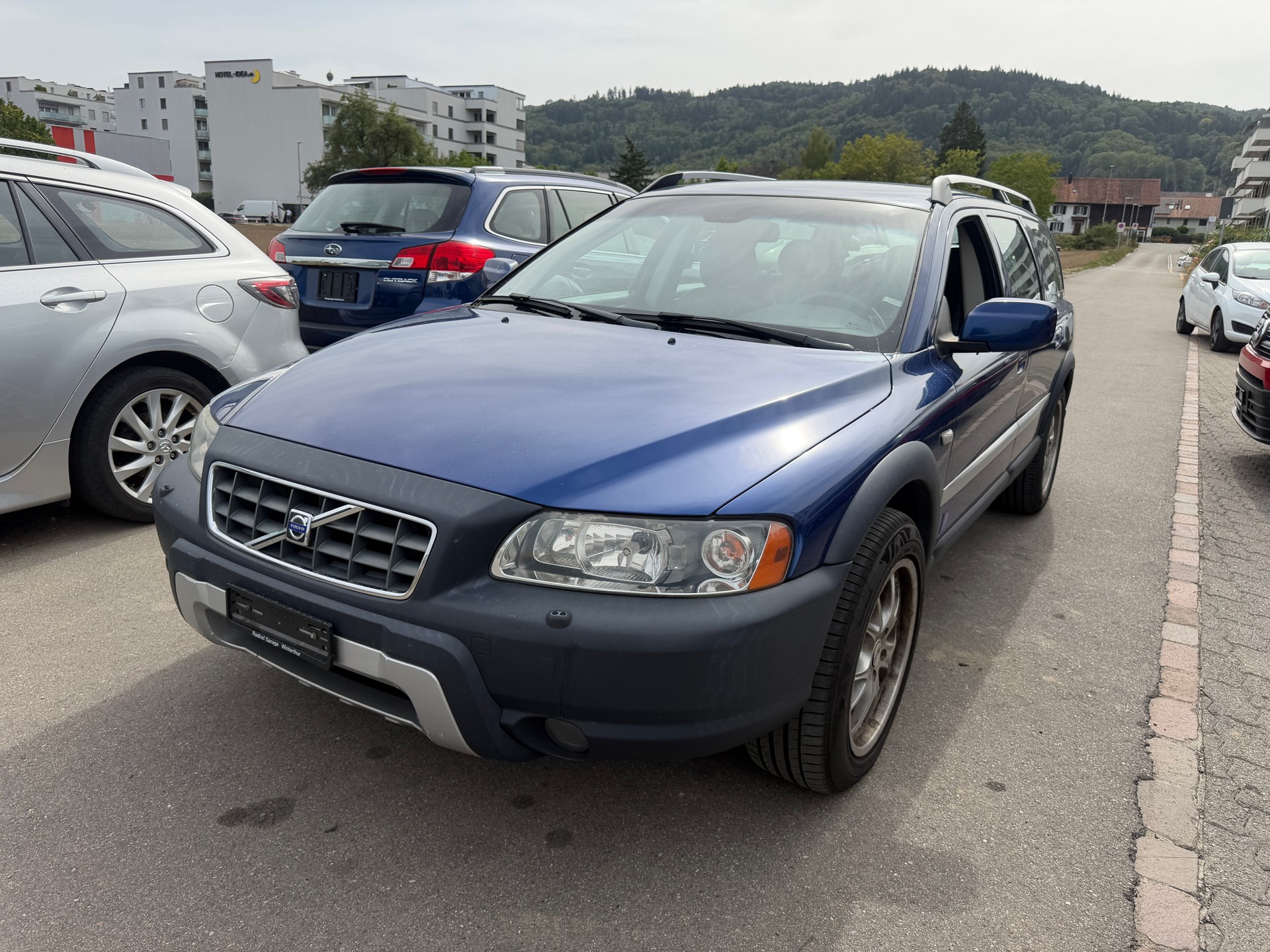 VOLVO XC70 D5 AWD Ocean Race-image-0