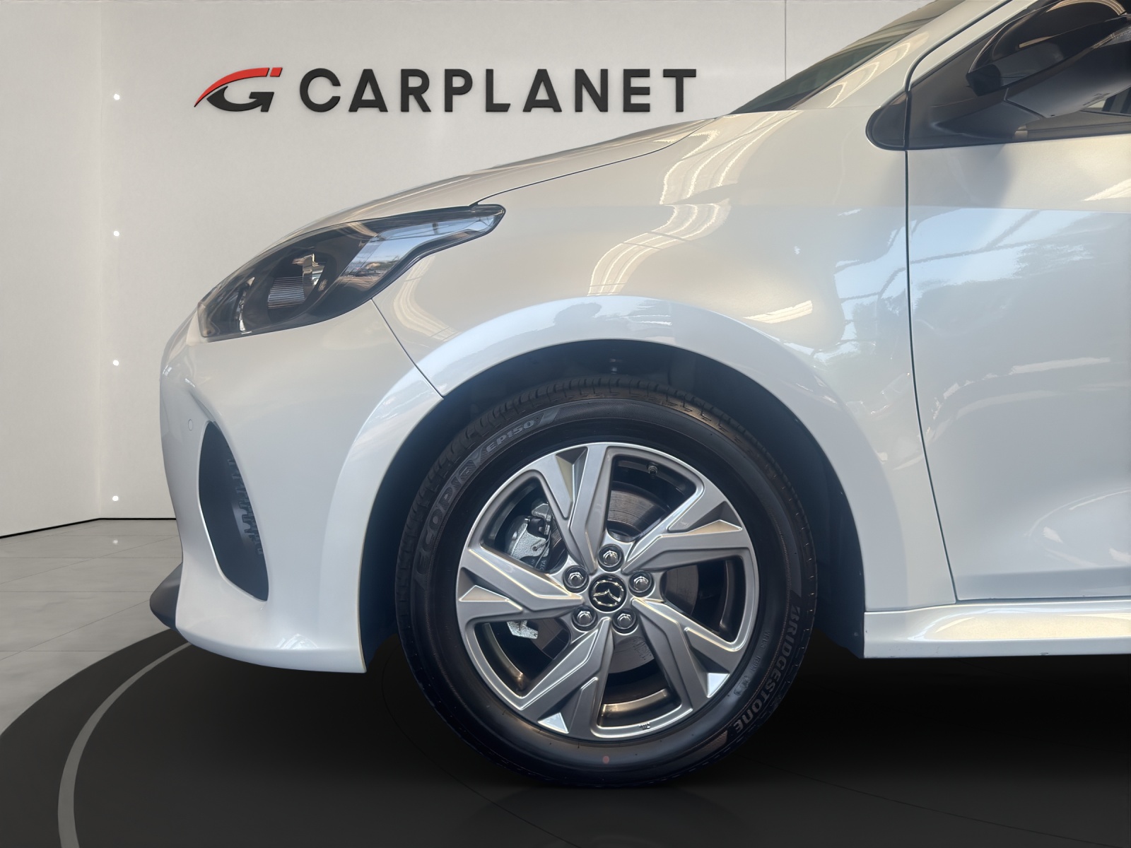 MAZDA 2 1.5 Hybrid 115 PS Exclusive-Line-showroom-element-3