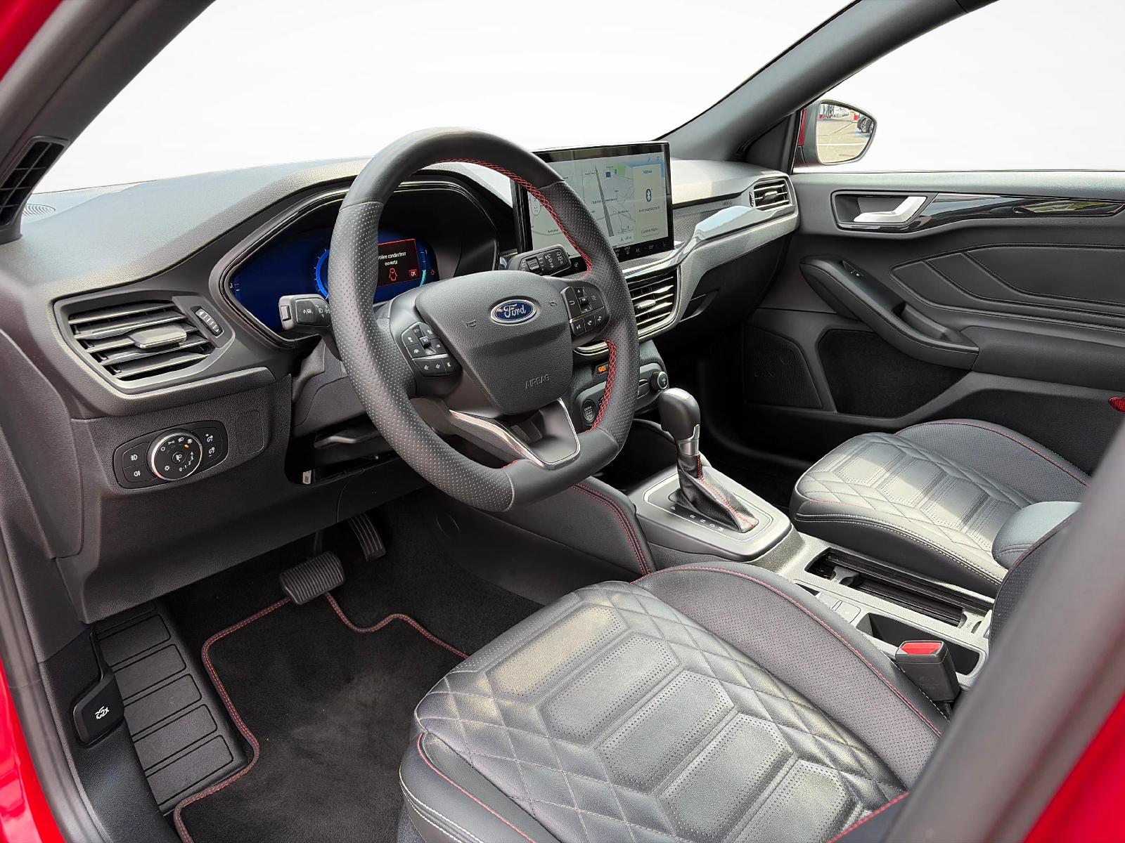 FORD Focus 1.0i EcoB Hybrid 155 ST-Line X-image-8
