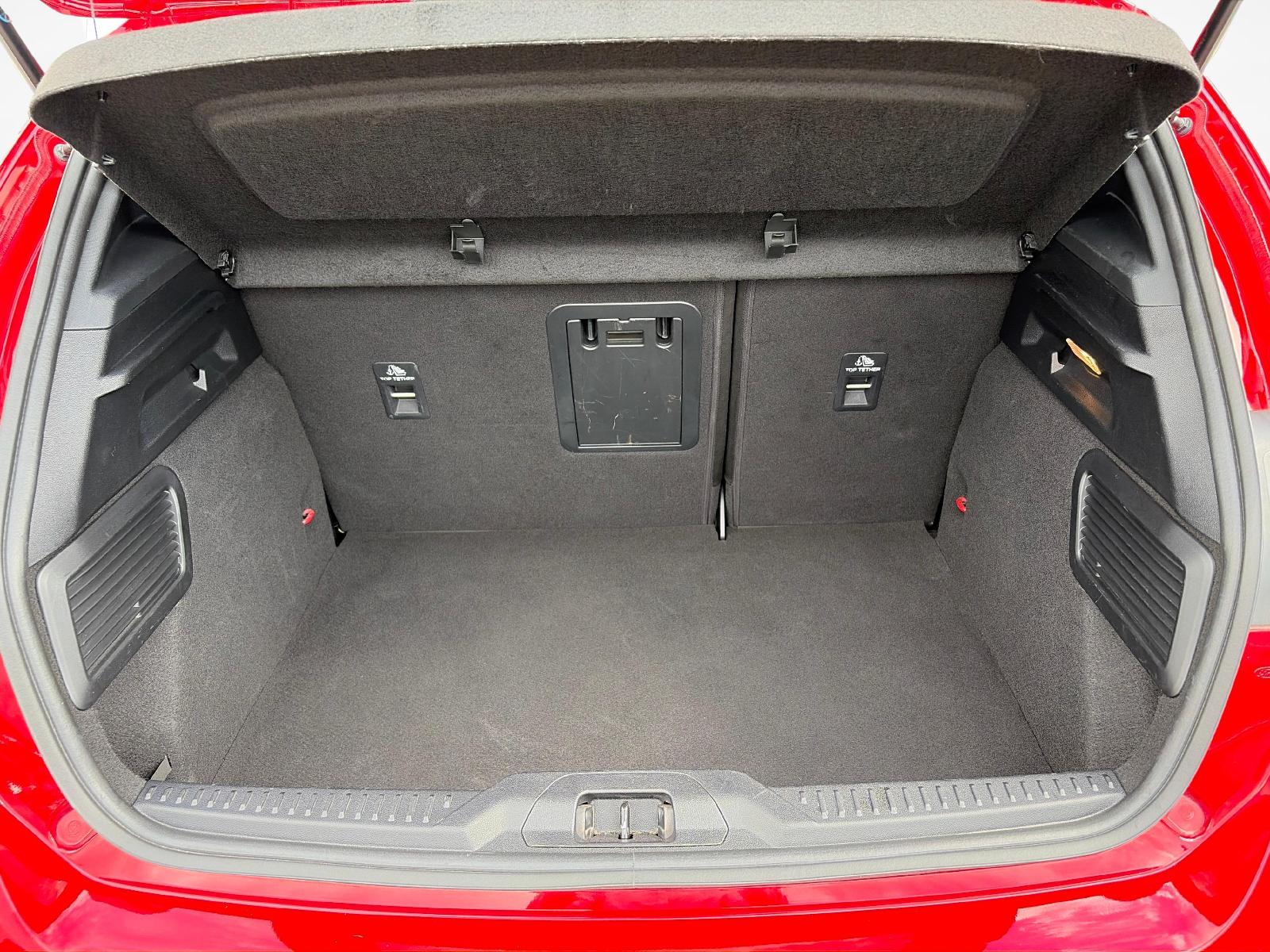 FORD Focus 1.0i EcoB Hybrid 155 ST-Line X-image-17