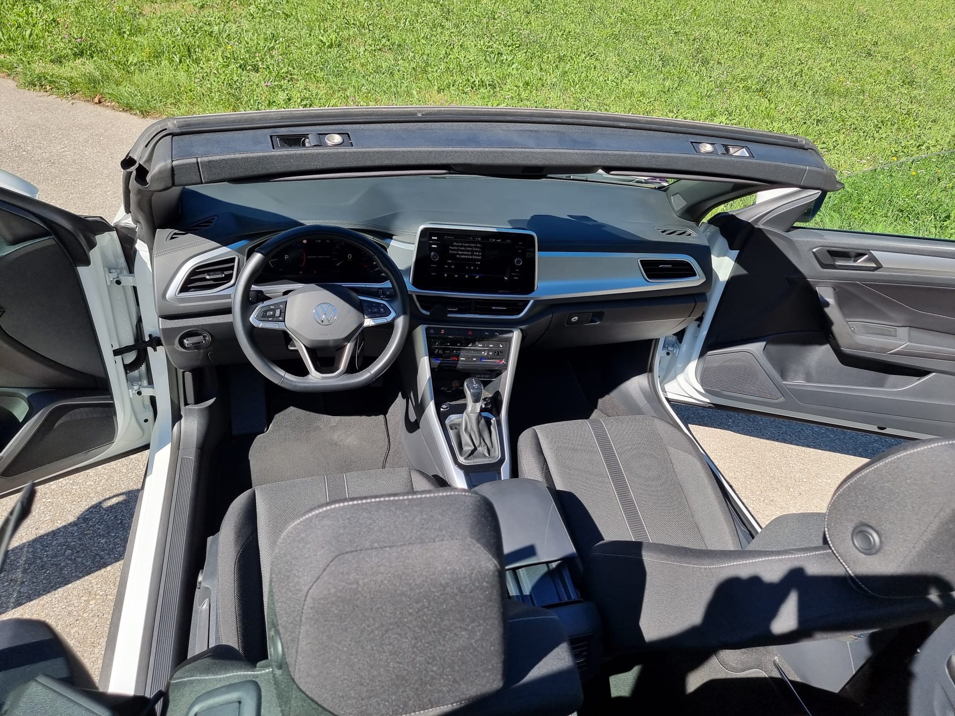VW 1.5 TSI Style DSG-image-5