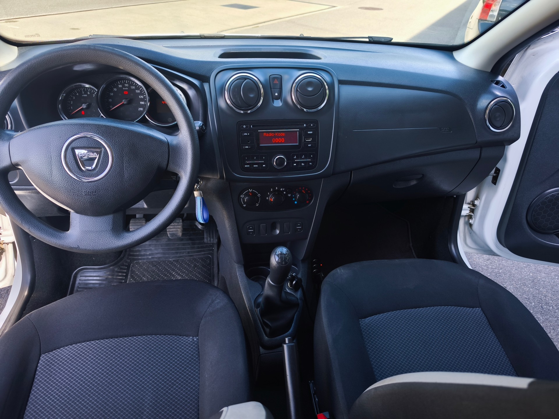DACIA Sandero 1.2 Essential-image-9