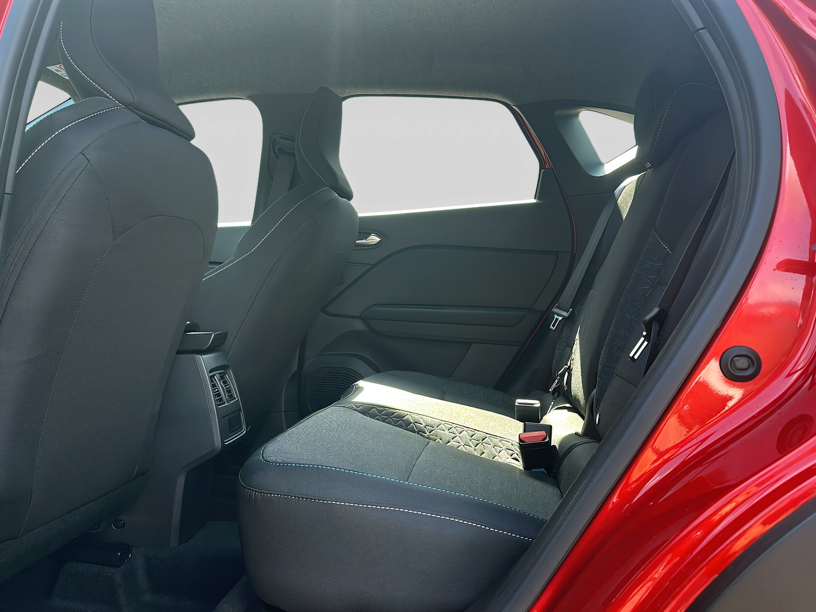 RENAULT Captur-image-5