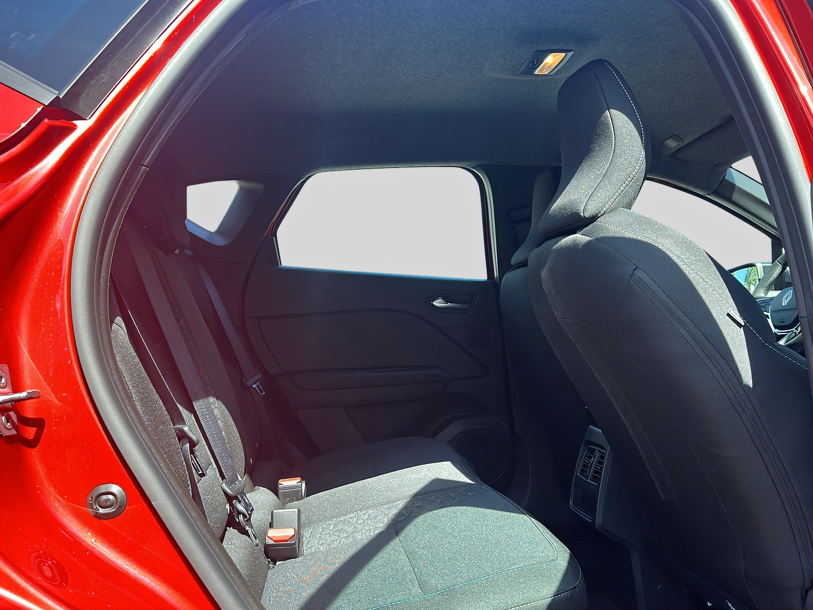 RENAULT Captur-image-8