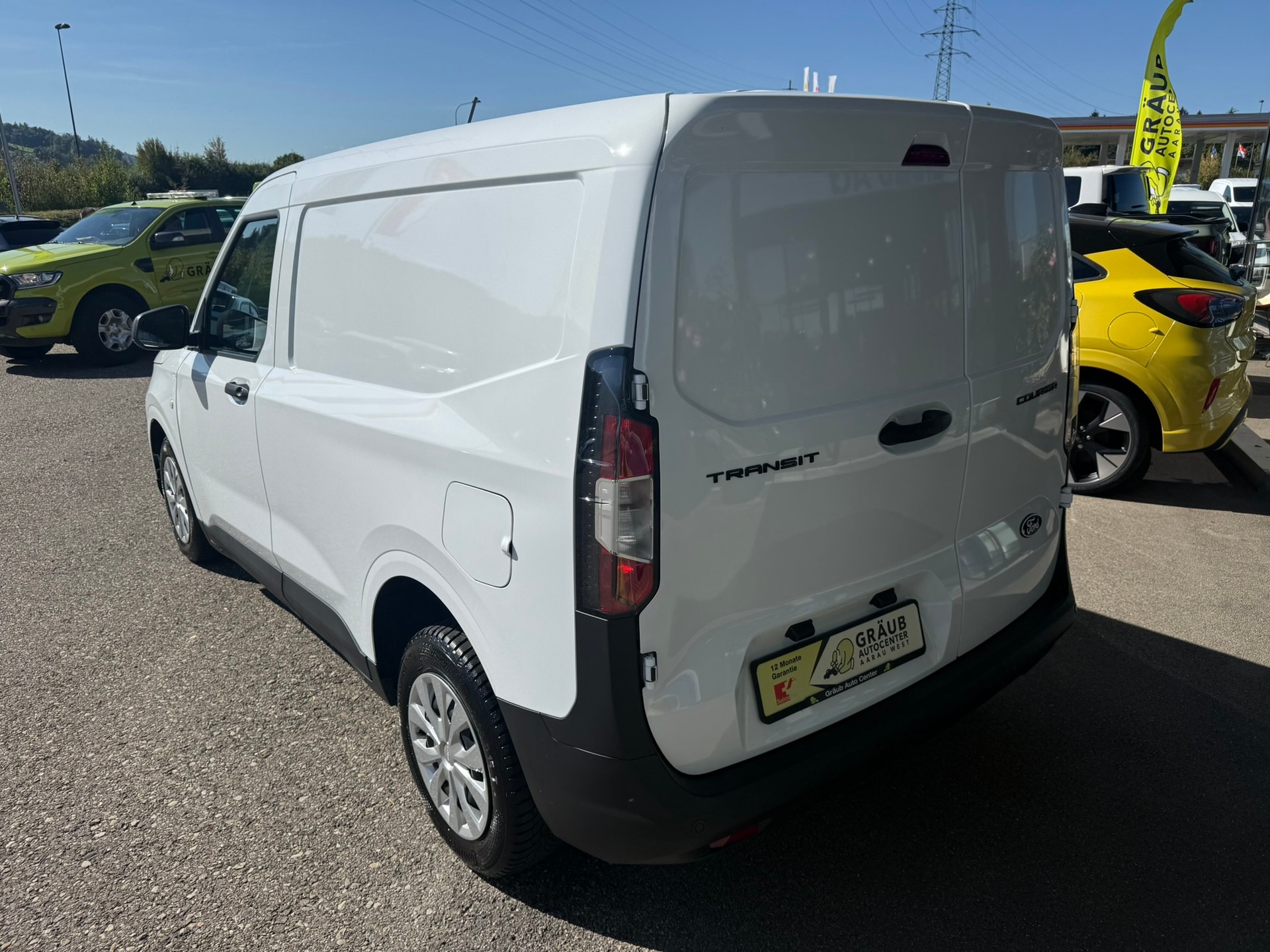 FORD Transit Courier Van 1.0 EcoBoost Trend Automat-image-4