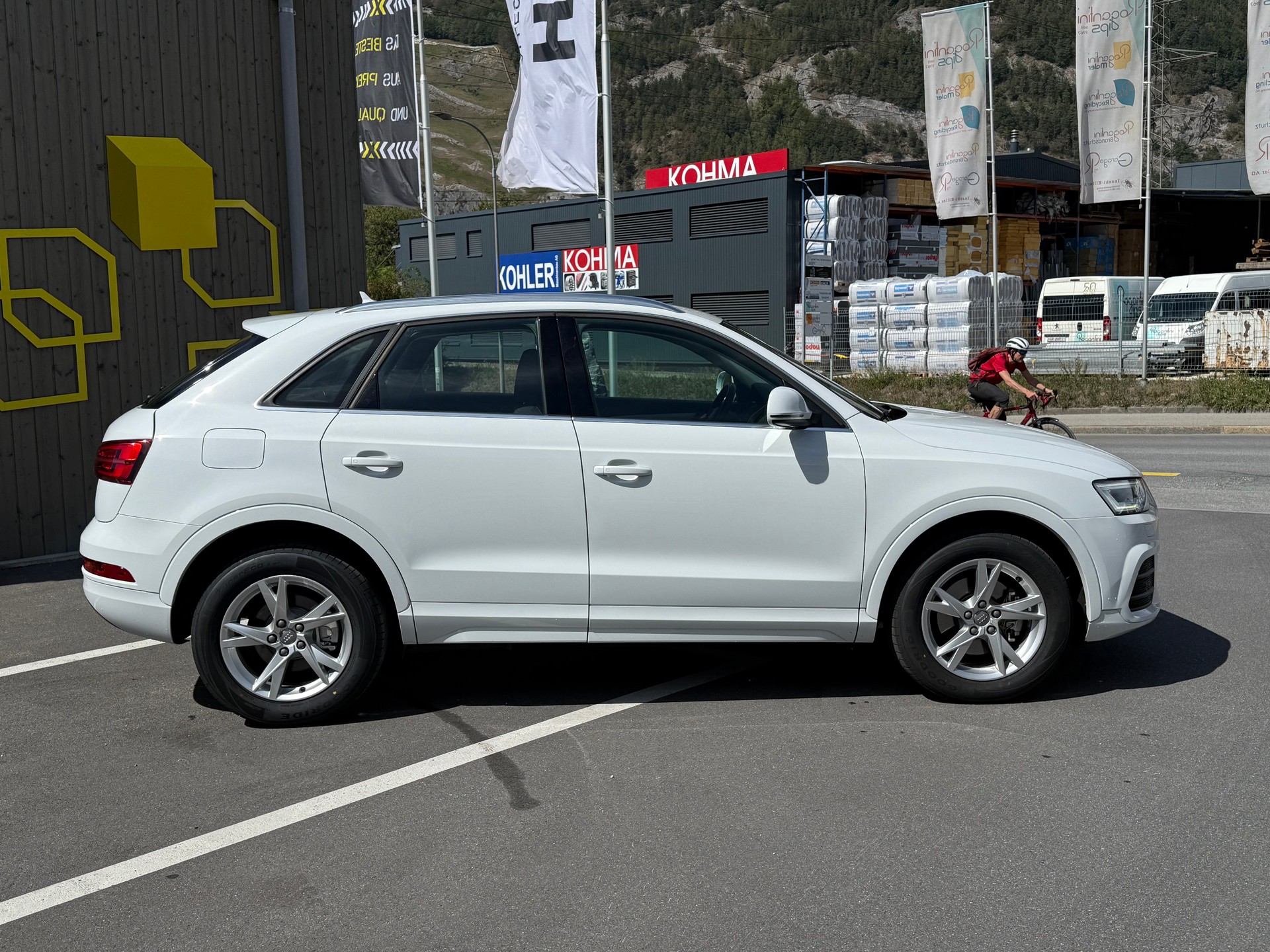 AUDI Q3 2.0 TDI sport quattro S-tronic-image-3