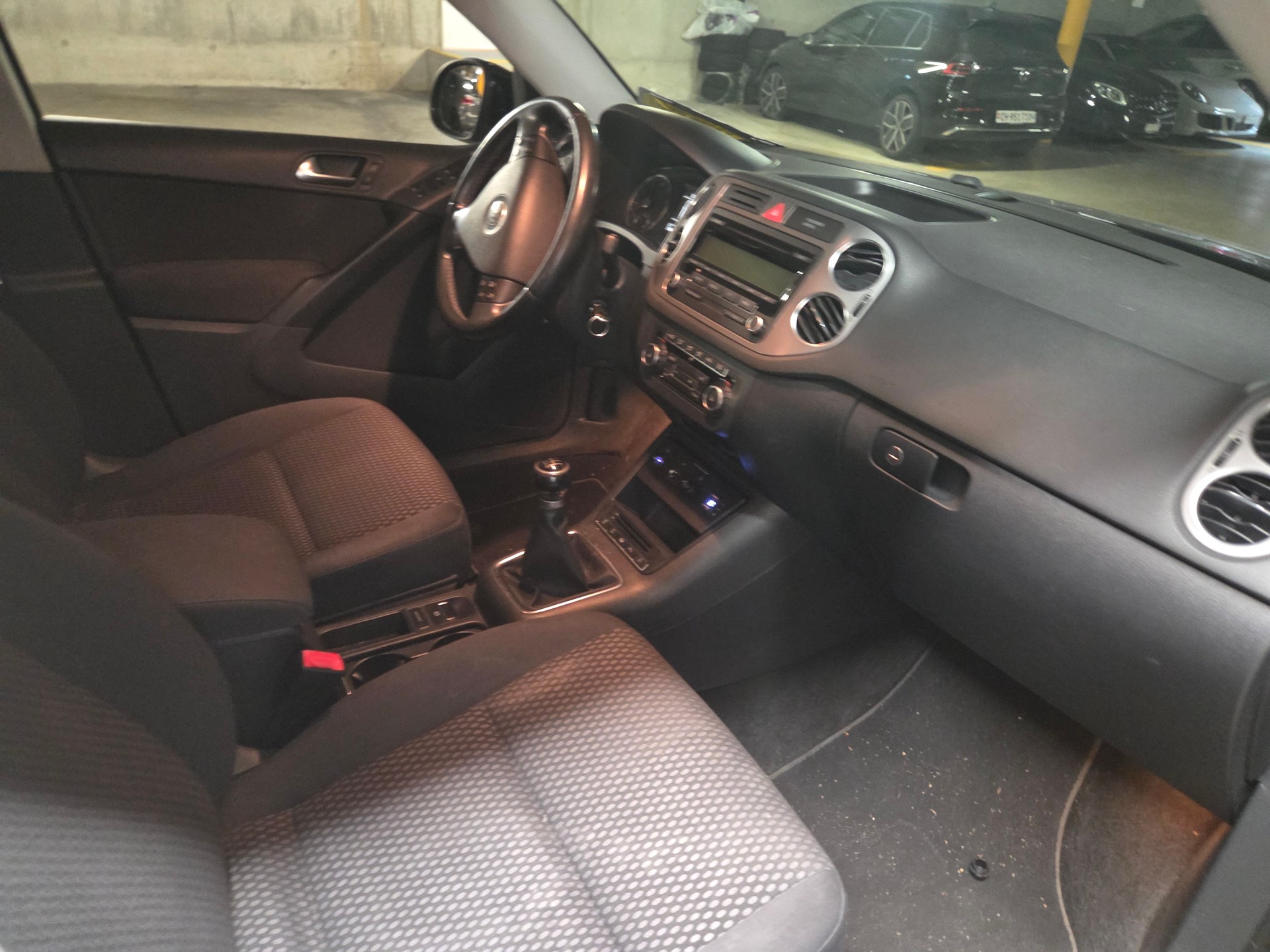 VW Tiguan 1.4 TSI BlueMotion Value 4x2-image-9