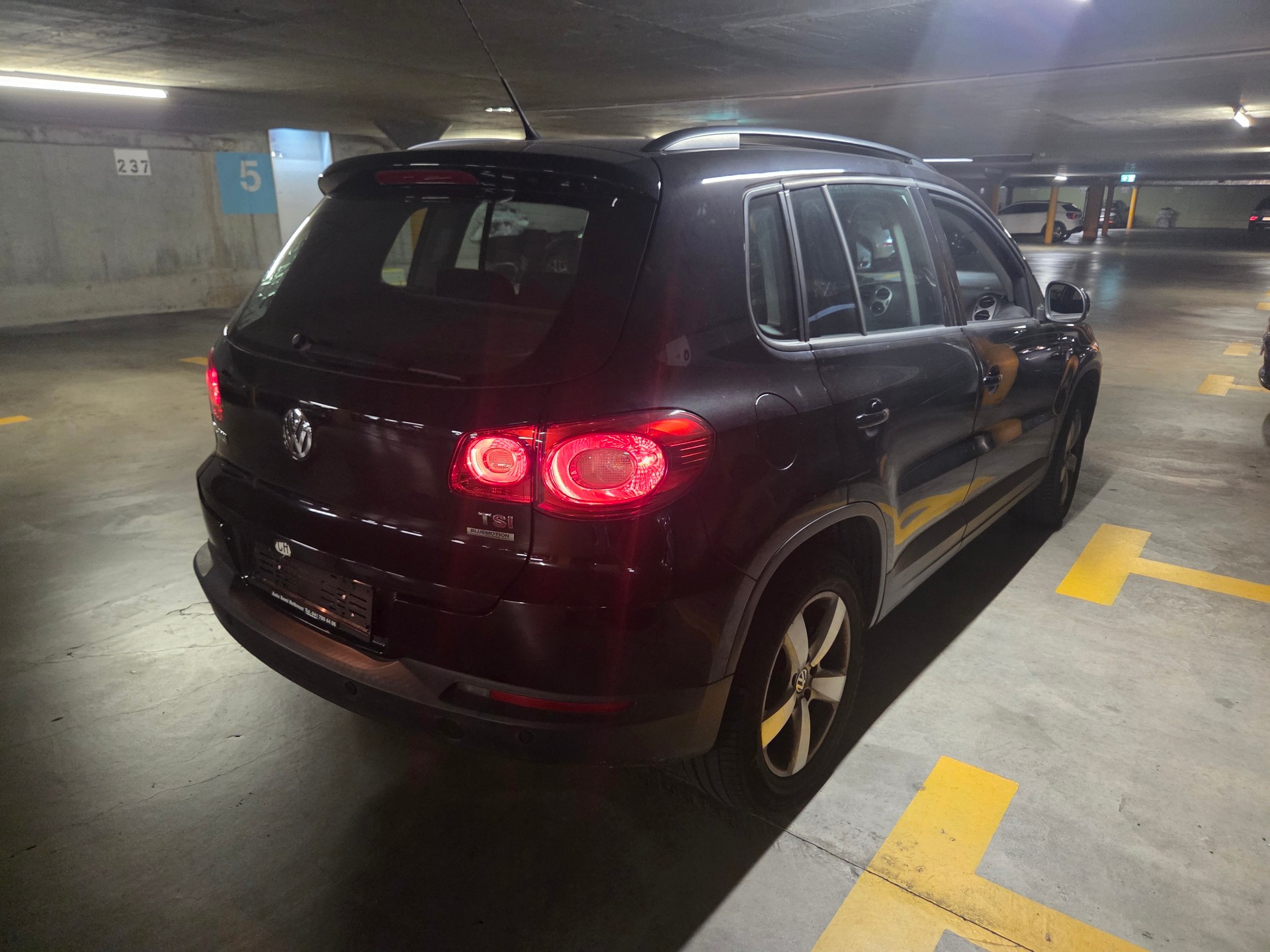 VW Tiguan 1.4 TSI BlueMotion Value 4x2-image-4