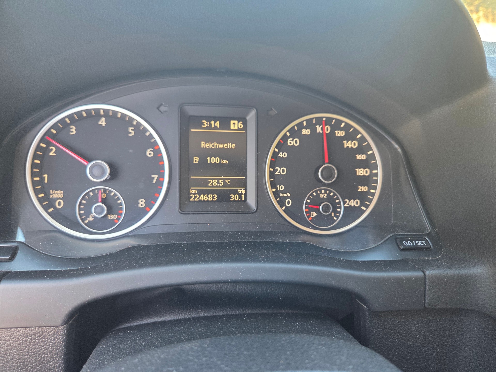 VW Tiguan 1.4 TSI BlueMotion Value 4x2-image-6