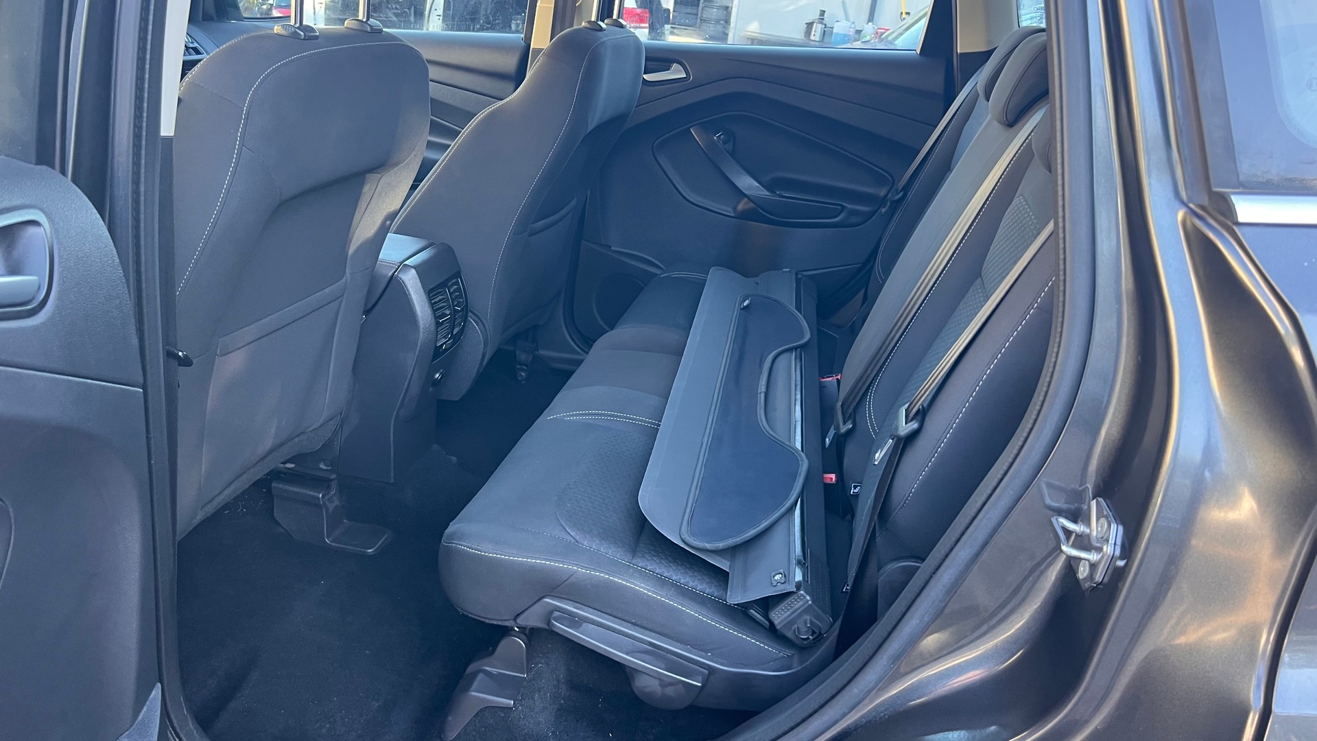 FORD Kuga 1.5 SCTi Titanium 4WD Automatic-image-6
