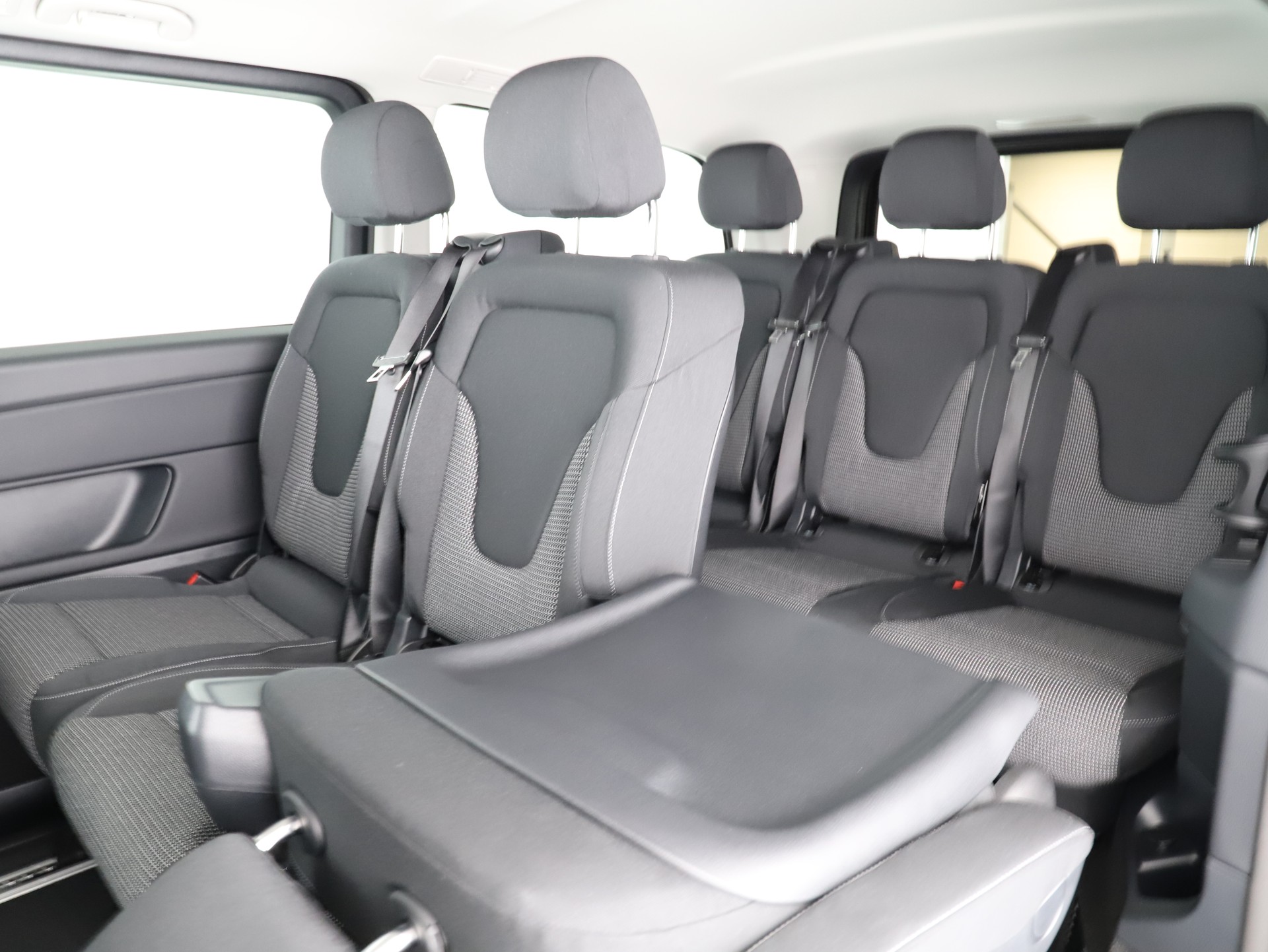 MERCEDES-BENZ V 250 d Style TREND 4M-image-10