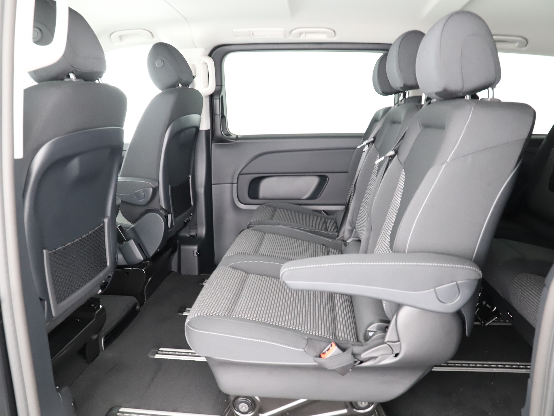 MERCEDES-BENZ V 250 d Style TREND 4M-image-9