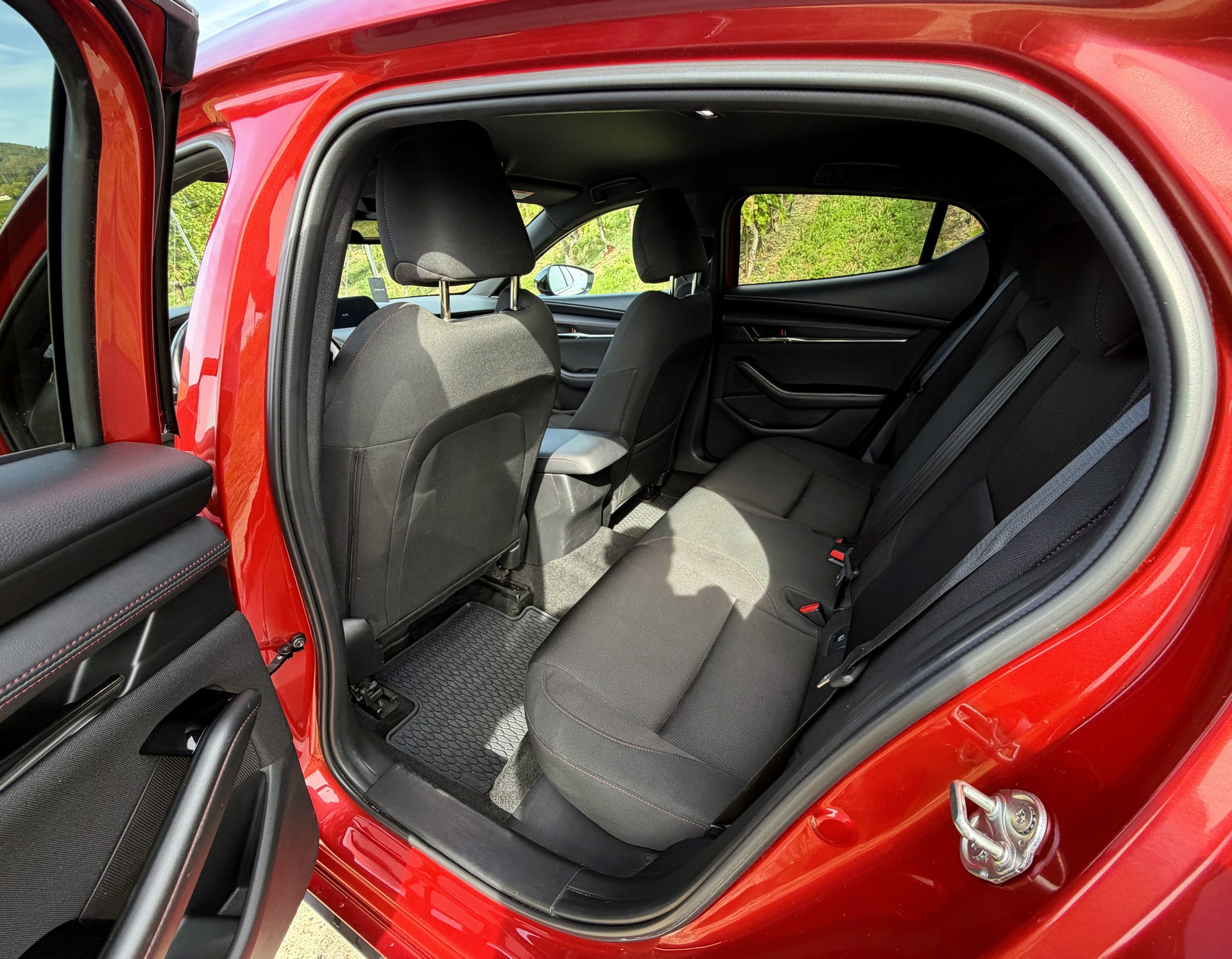 MAZDA 3 Hatchback SKYACTIV-X M Hybrid 186 Homura Automat-image-17