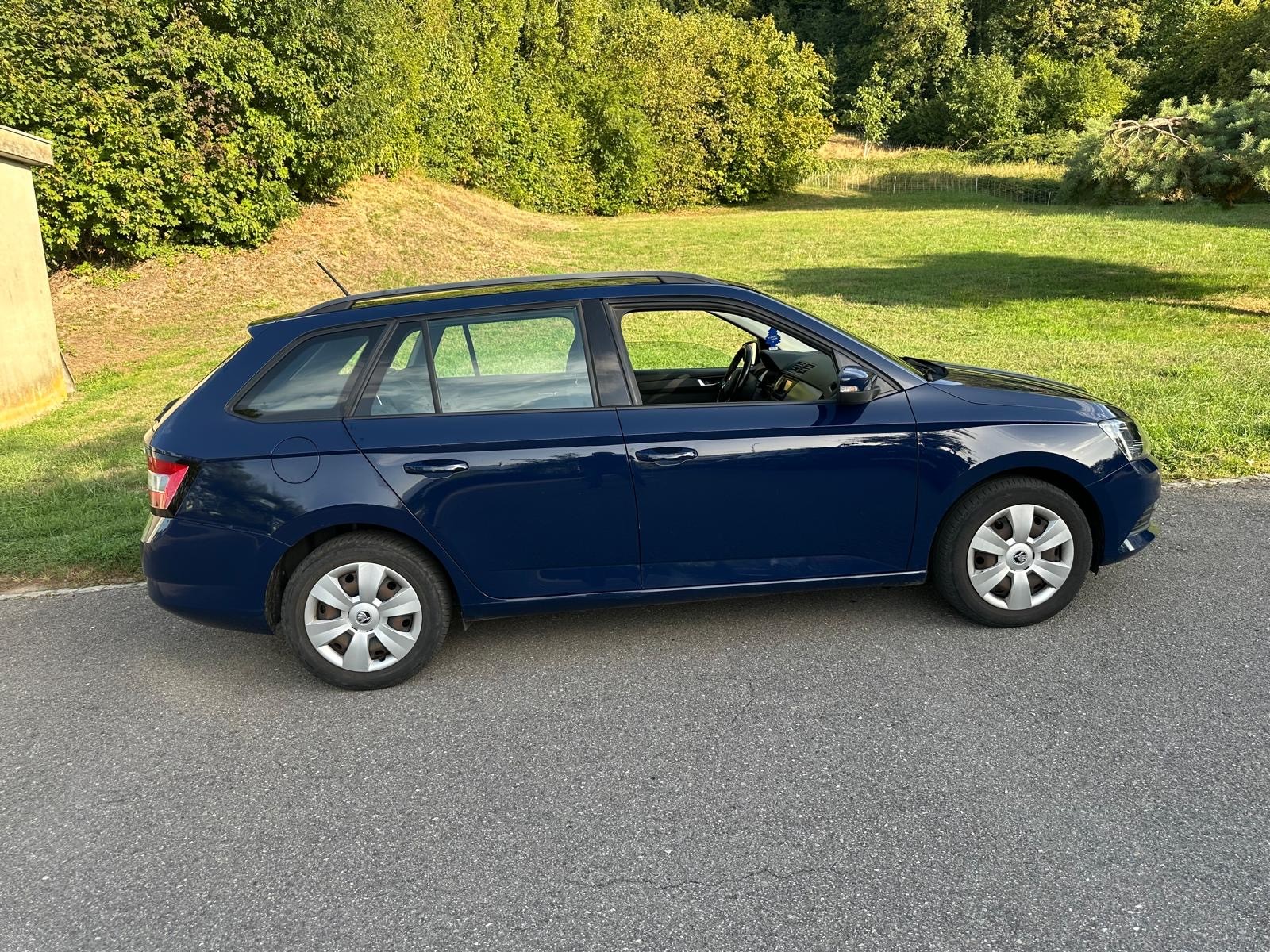 SKODA Fabia 1.2 TSI Ambition-image-3
